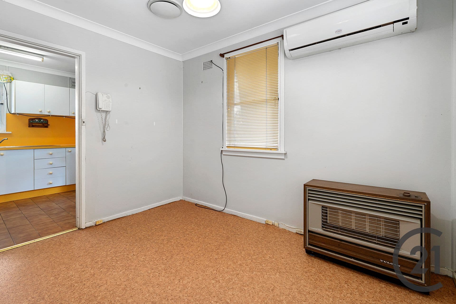 32  Mawson Drive, Cartwright, NSW, 2168, Cartwright - Thumbnail 4