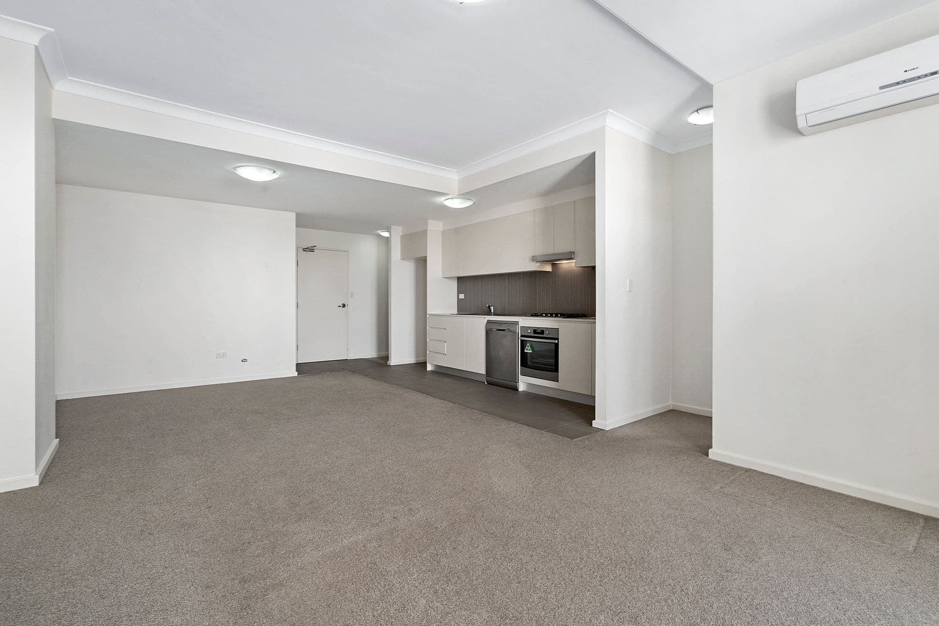 113/69-73 Elizabeth Drive, Liverpool, NSW, 2170, Liverpool - Thumbnail 2