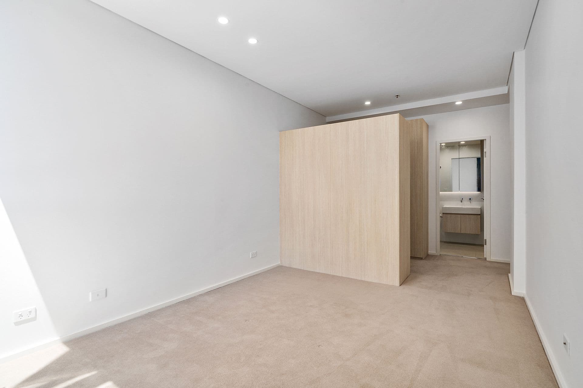 807/6A Atkinson Street, Liverpool, NSW, 2170, Liverpool - Thumbnail 4