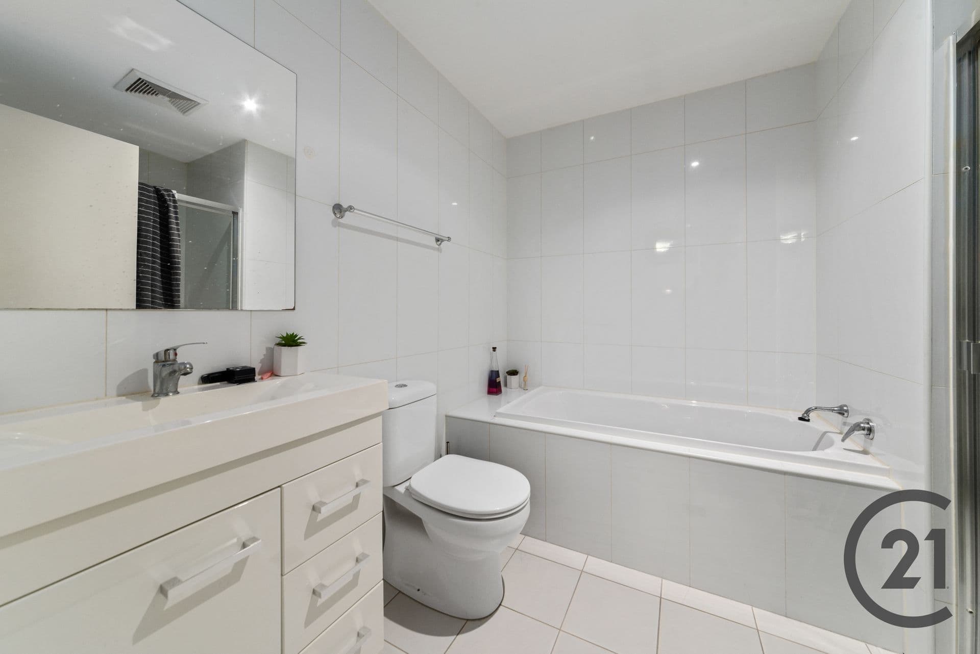 57/24 Lachlan Street, Liverpool, NSW, 2170, Liverpool - Thumbnail 4