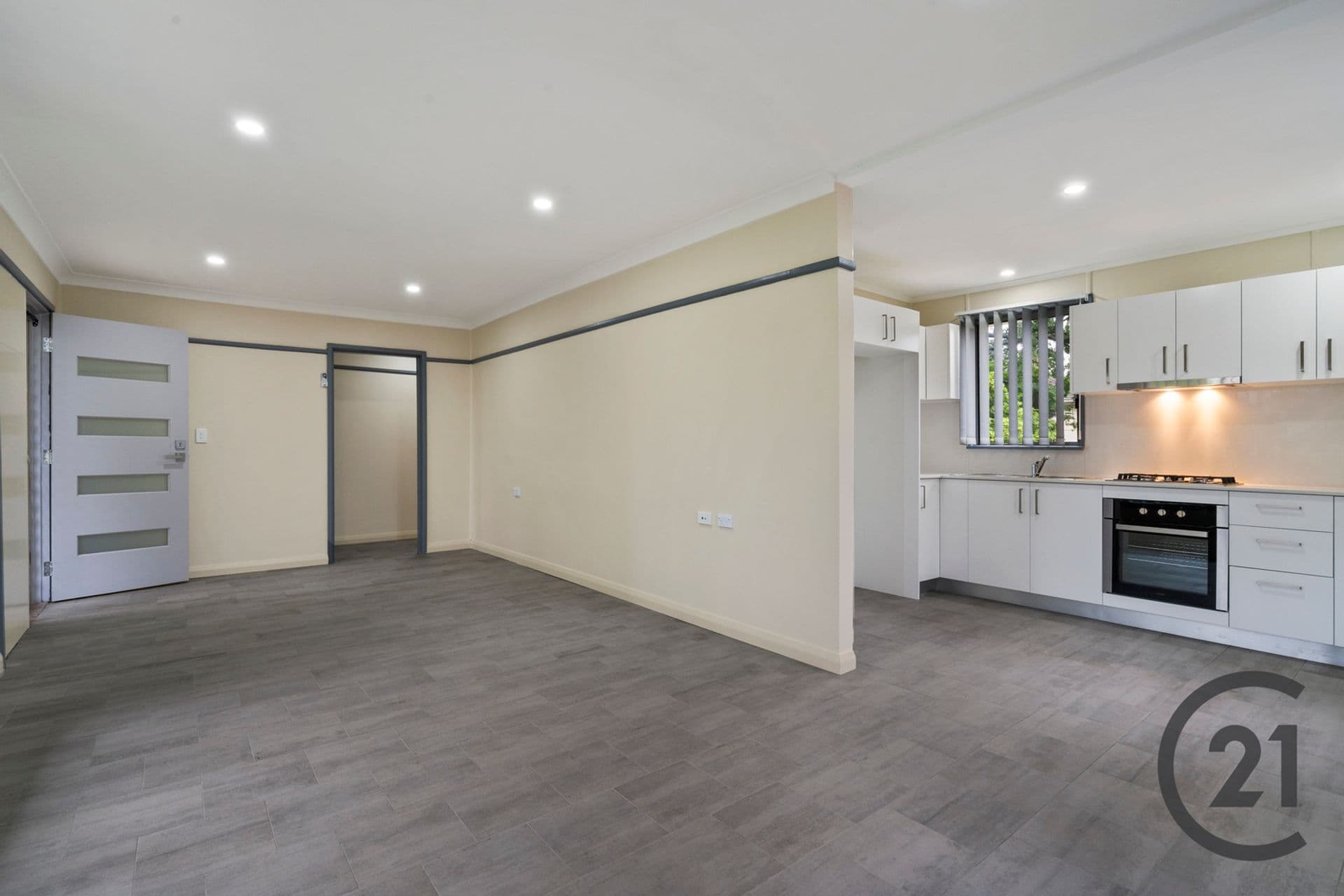 35 Strickland  Crescent, Ashcroft, NSW, 2168, Ashcroft - Thumbnail 3