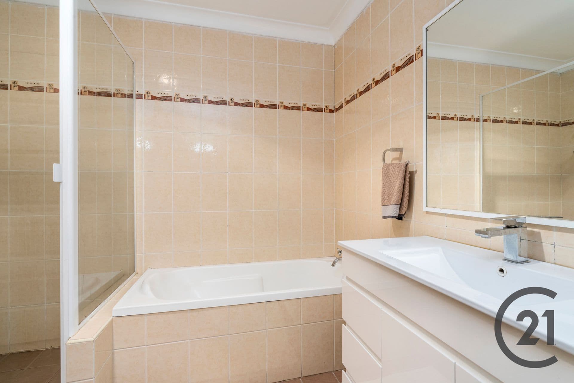 6 Hitter Ave, Casula, NSW, 2170, Casula - Thumbnail 8