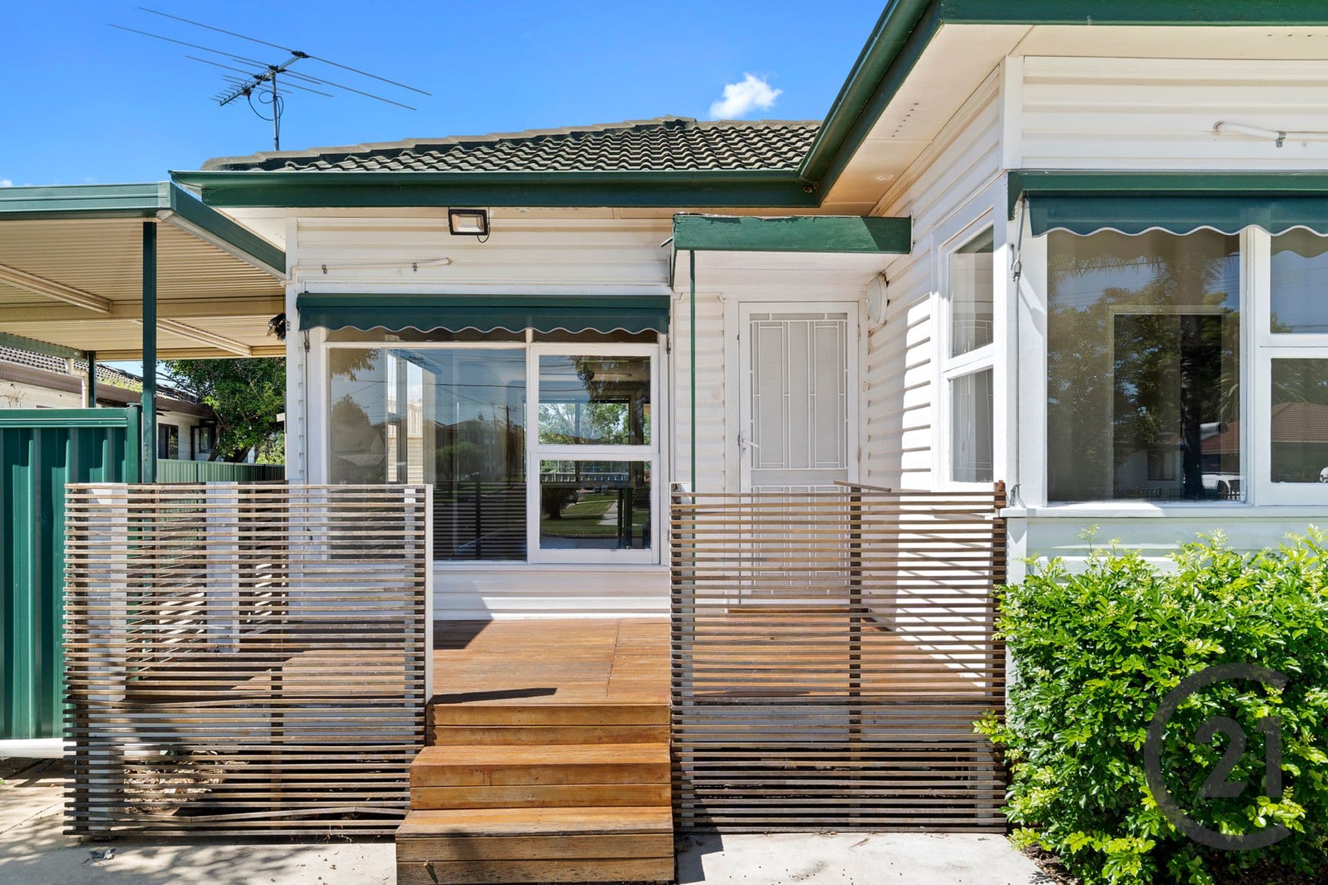 15 Weir Crescent, Lurnea, NSW, 2170, Lurnea - Thumbnail 2