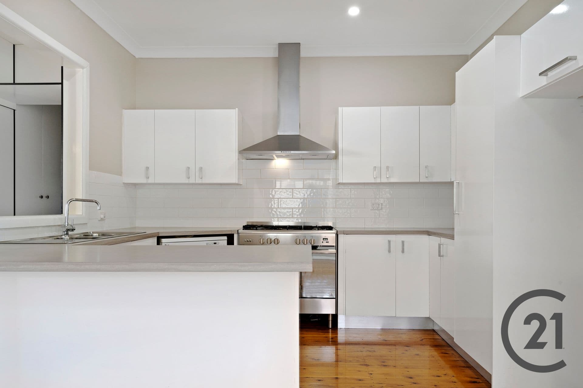 15 Weir Crescent, Lurnea, NSW, 2170, Lurnea - Thumbnail 4