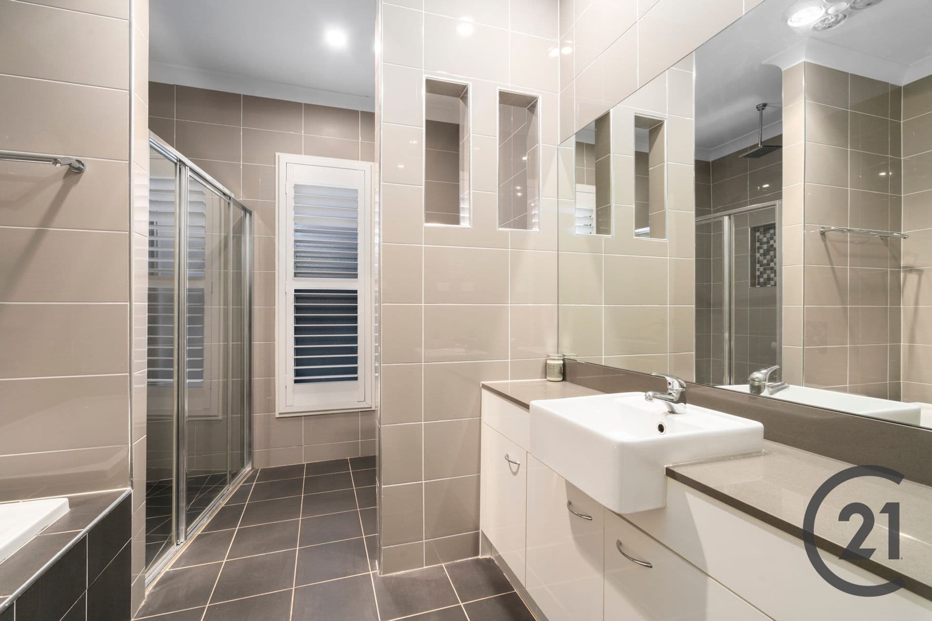 48 Lowndes Drive, Oran Park, NSW, 2570, Oran Park - Thumbnail 7