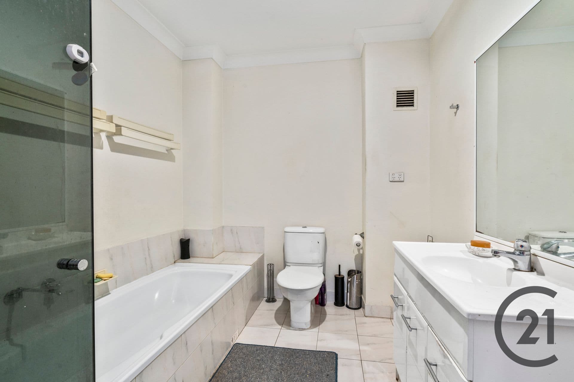 15/2 Riverpark Drive, Liverpool, NSW, 2170, Liverpool - Thumbnail 3