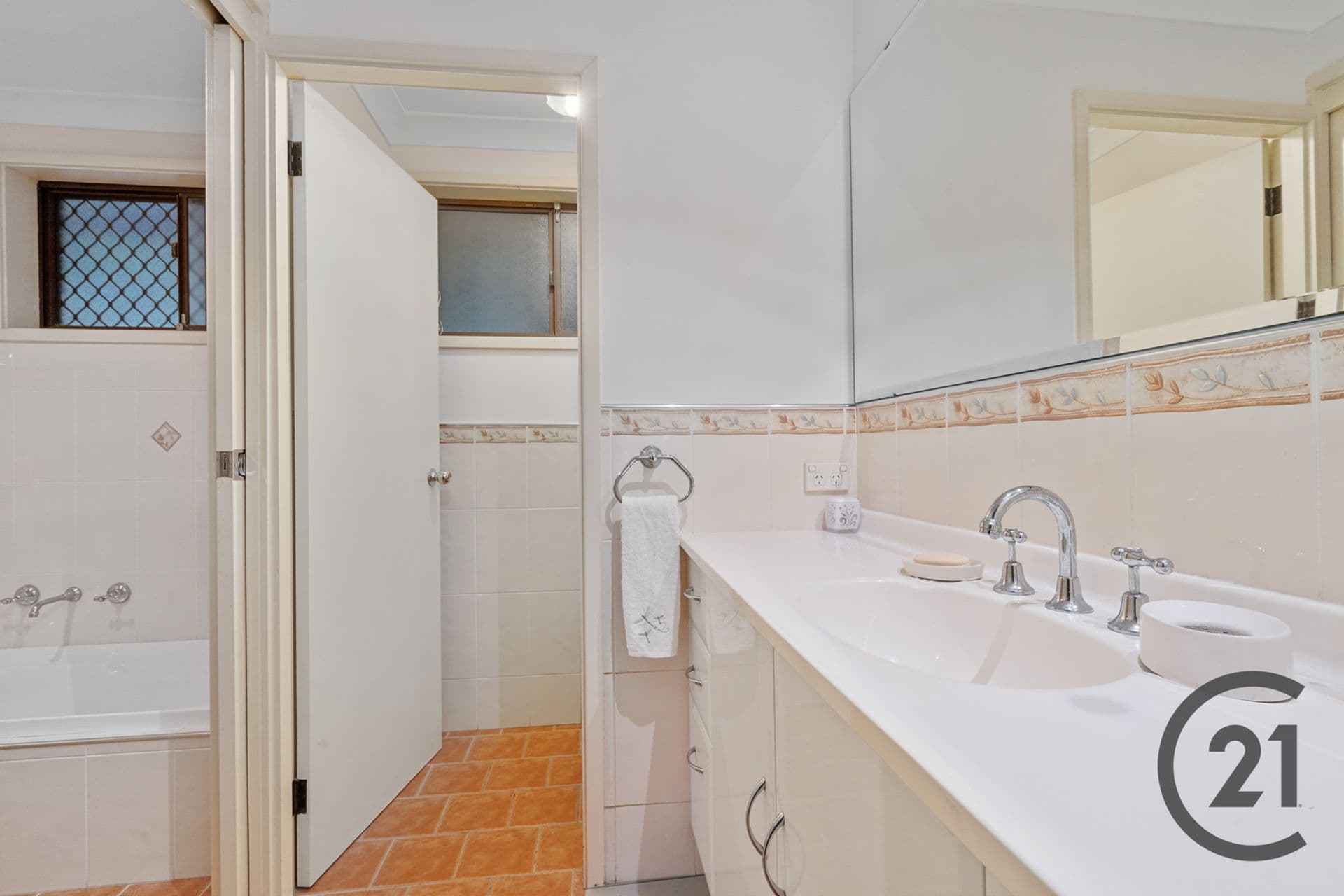 4 Oak Street, Prestons, NSW, 2170, Prestons - Thumbnail 7