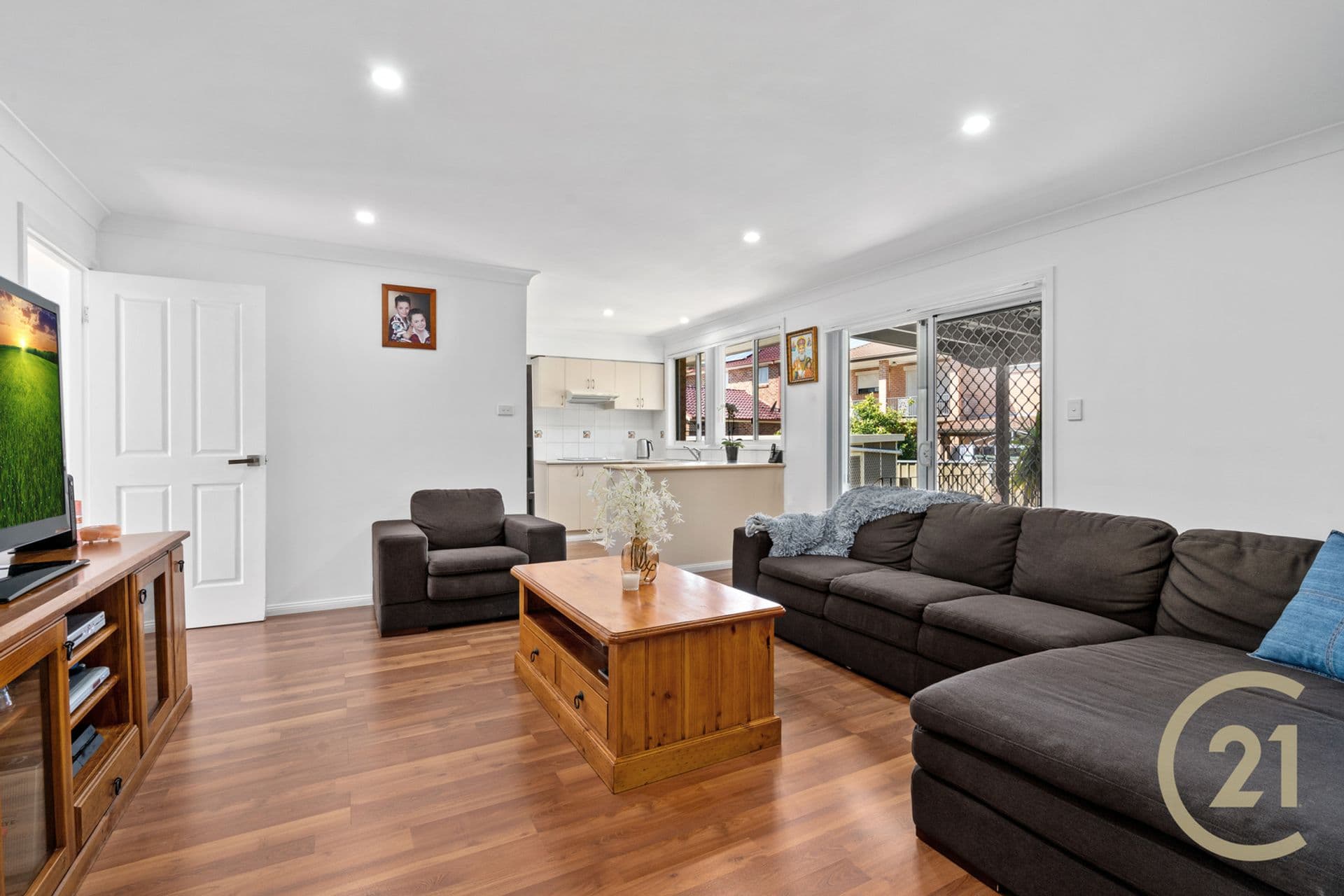 7 Elwood Place, St Johns Park, NSW, 2176, St Johns Park - Thumbnail 8