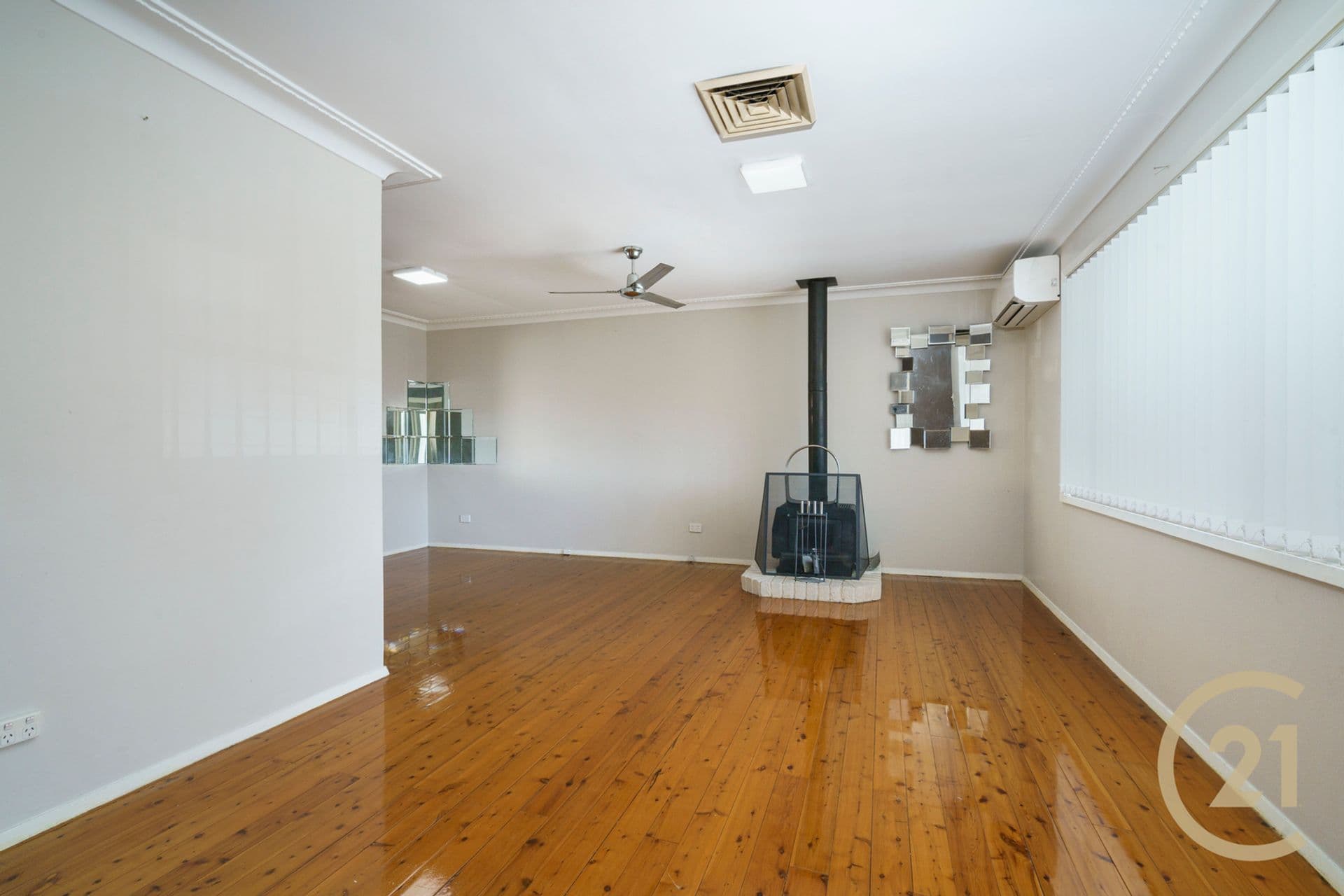 81 Renton Ave, Moorebank, NSW, 2170, Moorebank - Thumbnail 3