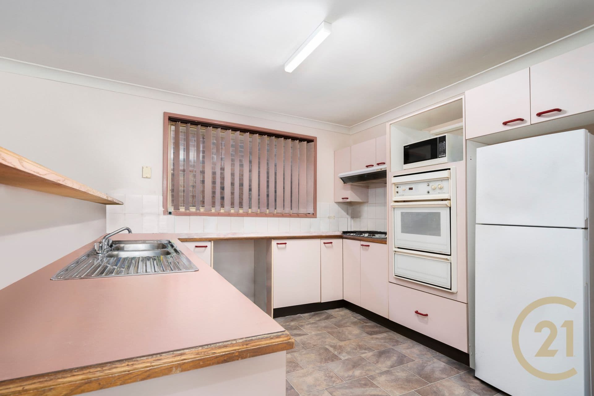 9 Yarran Court, Wattle Grove, NSW, 2173, Wattle Grove - Thumbnail 3