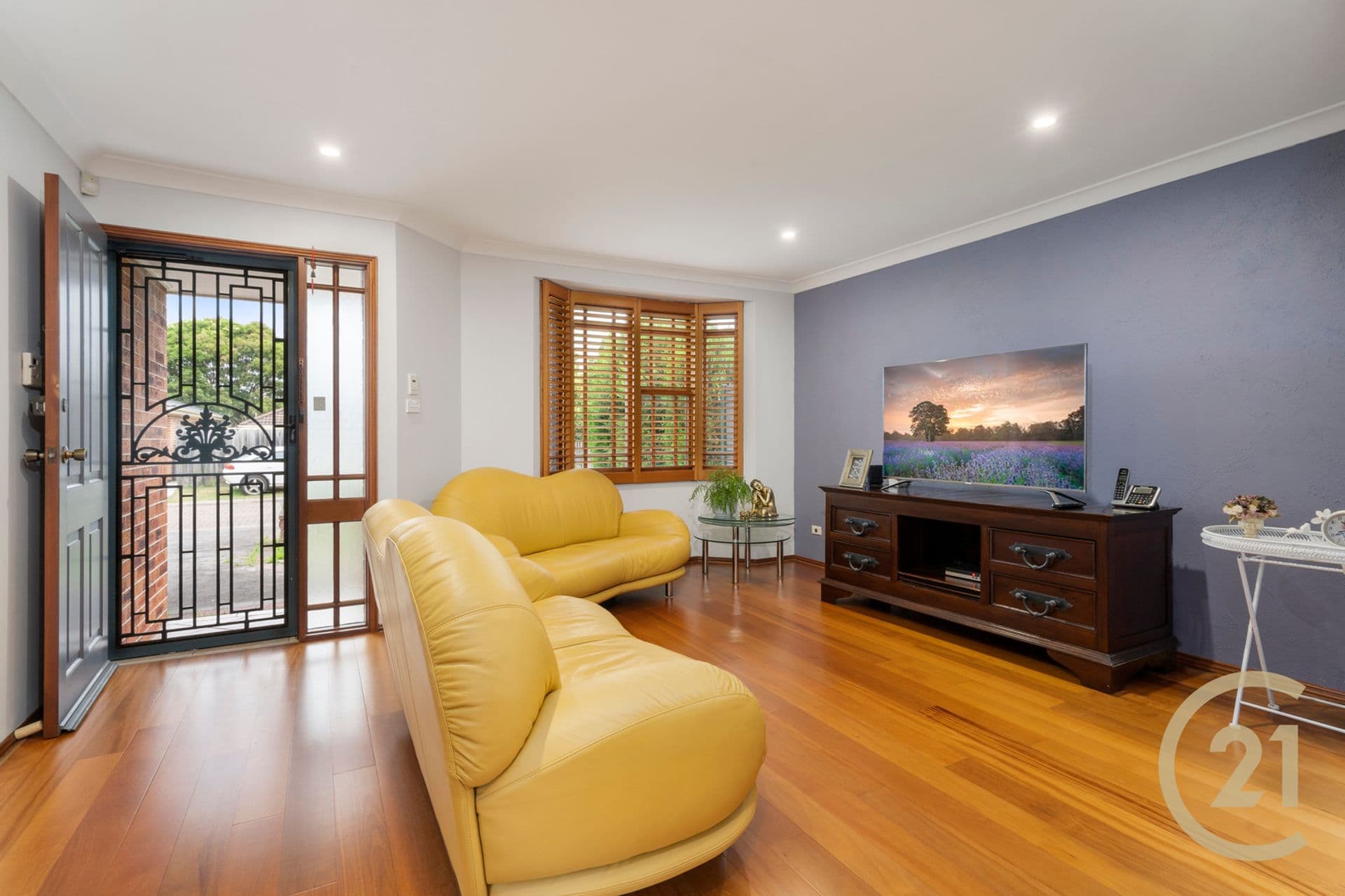 15 Warrego Court, Wattle Grove, NSW, 2173, Wattle Grove - Thumbnail 3