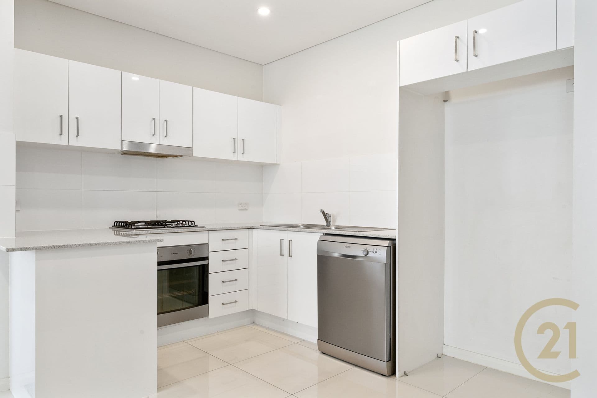 27/2-4 George Street, Warwick Farm, NSW, 2170, Warwick Farm - Thumbnail 3