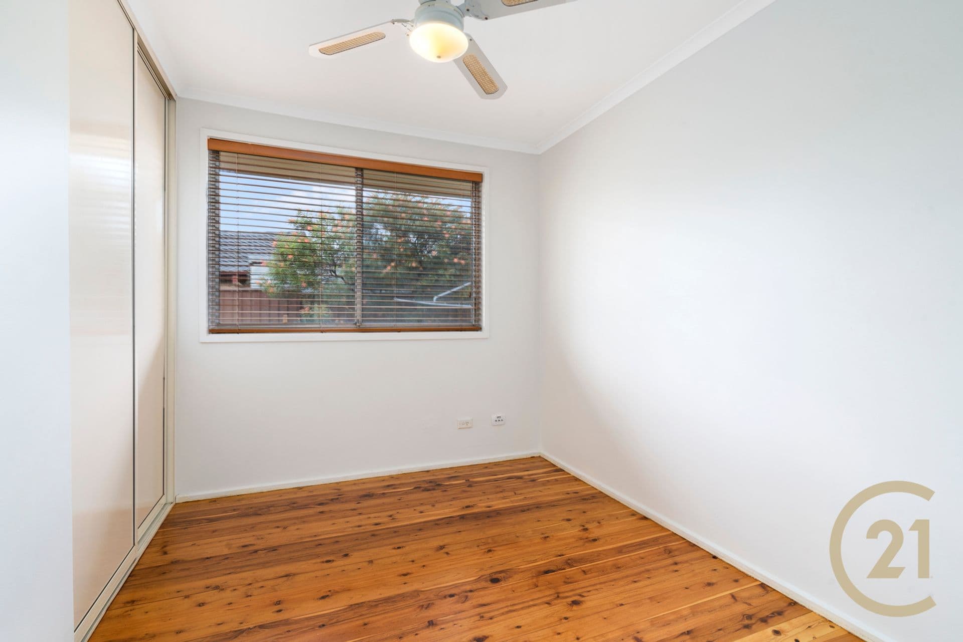 17 Pickett Avenue, Minto, NSW, 2566, Minto - Thumbnail 8