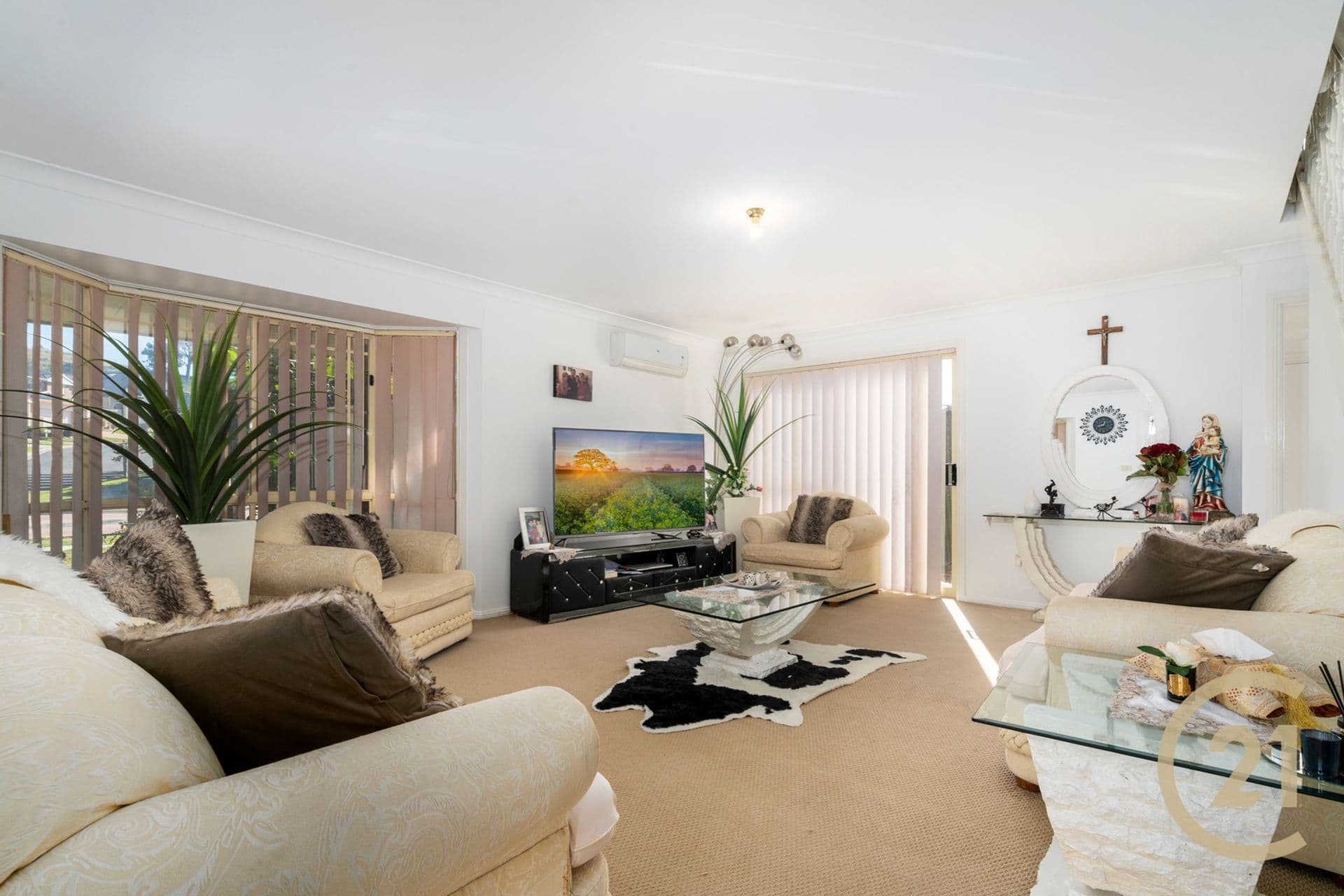 1 Christabel Place, Cecil Hills, NSW, 2171, Cecil Hills - Thumbnail 2