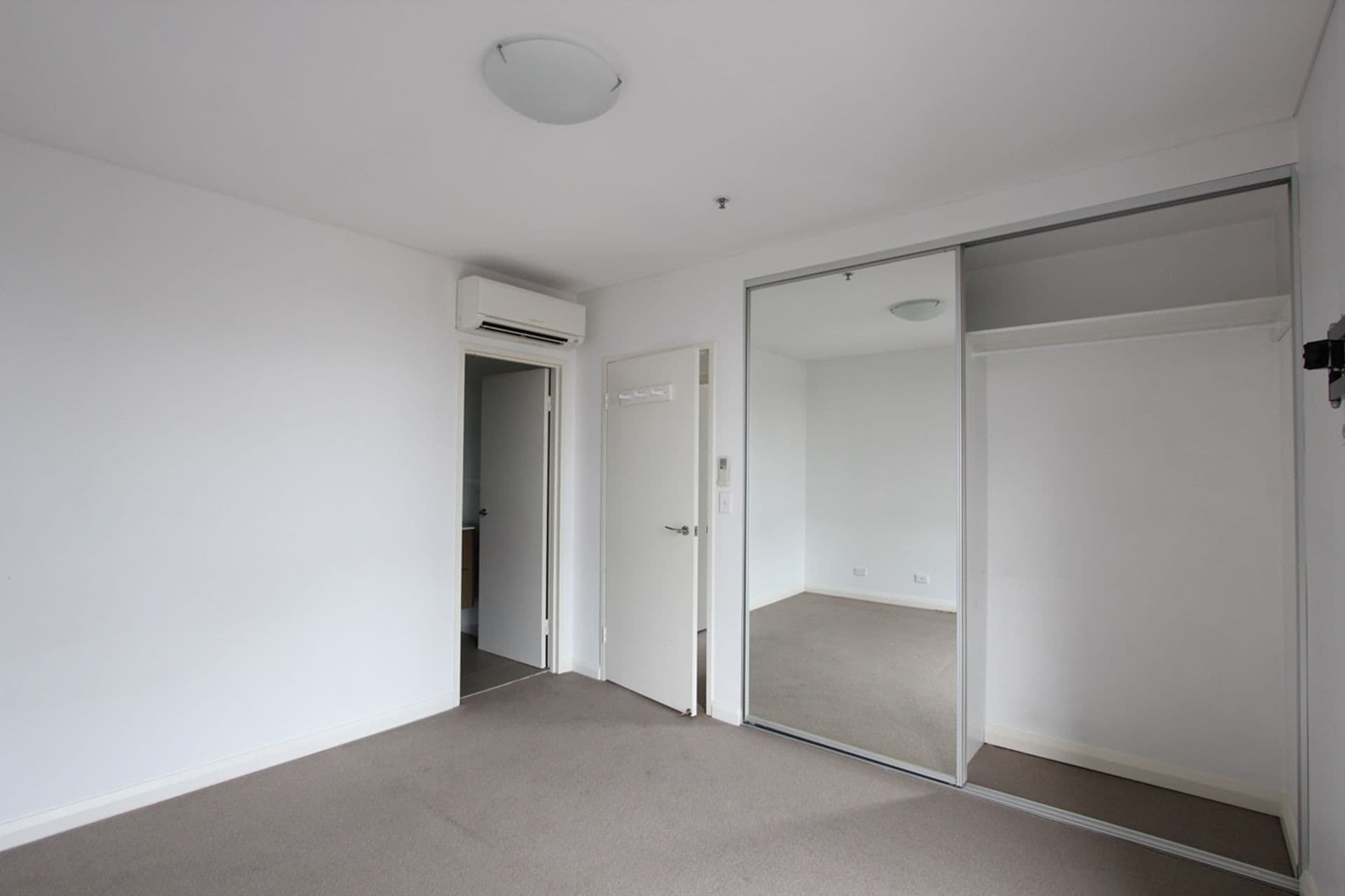 174/2 Browne Parade, Warwick Farm, NSW, 2170, Warwick Farm - Thumbnail 5