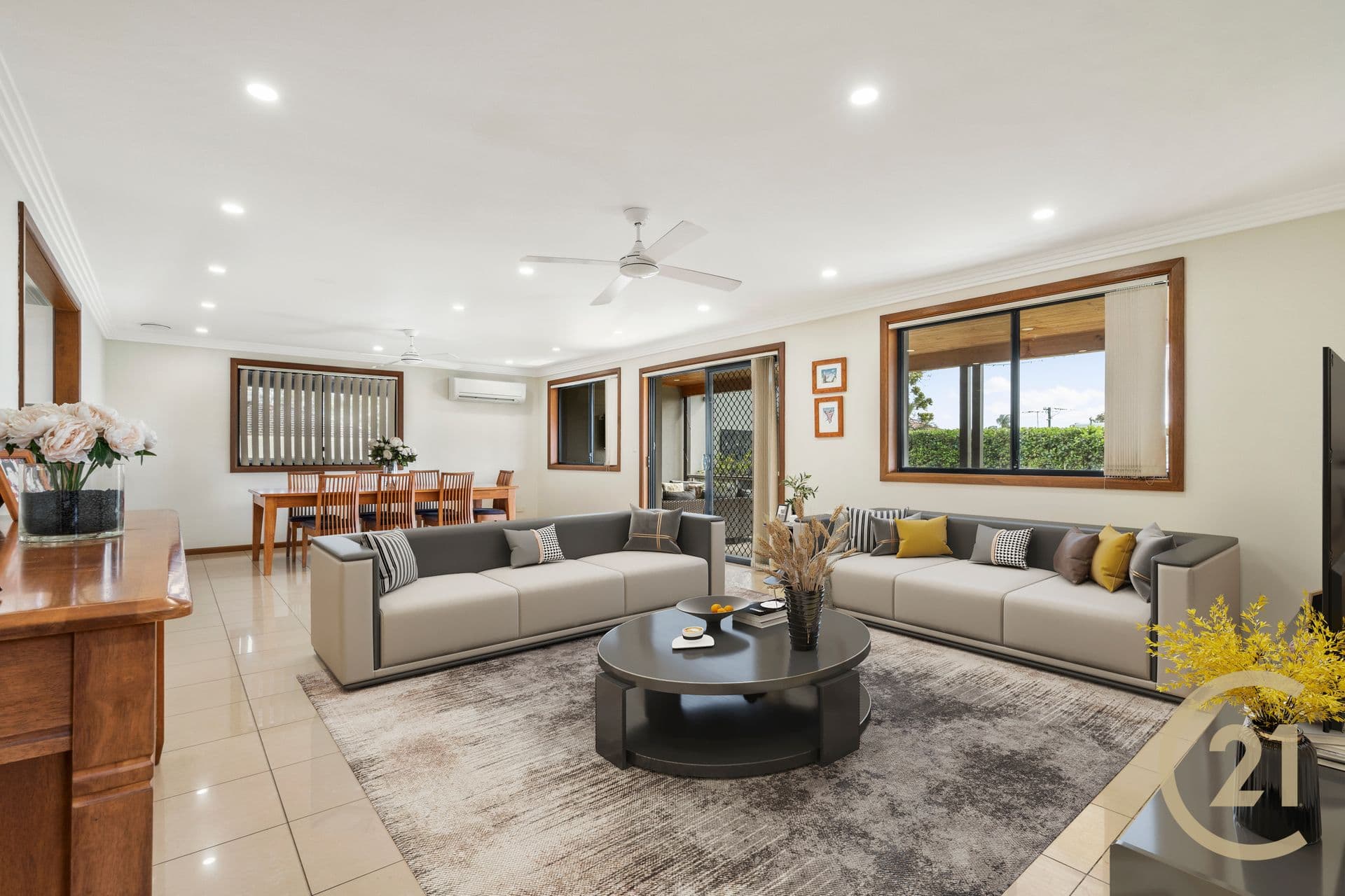 33 Edgecombe Avenue, Moorebank, NSW, 2170, Moorebank - Thumbnail 3