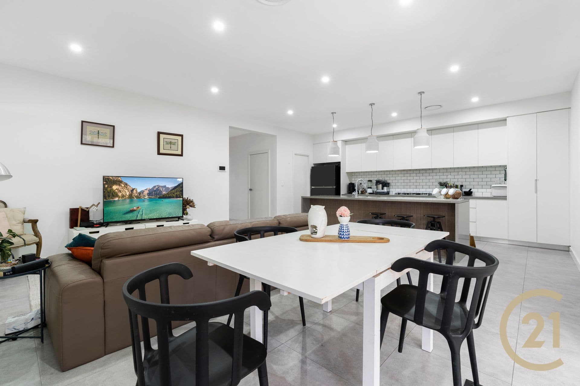 28 Hansford Street, Oran Park, NSW, 2570, Oran Park - Thumbnail 2