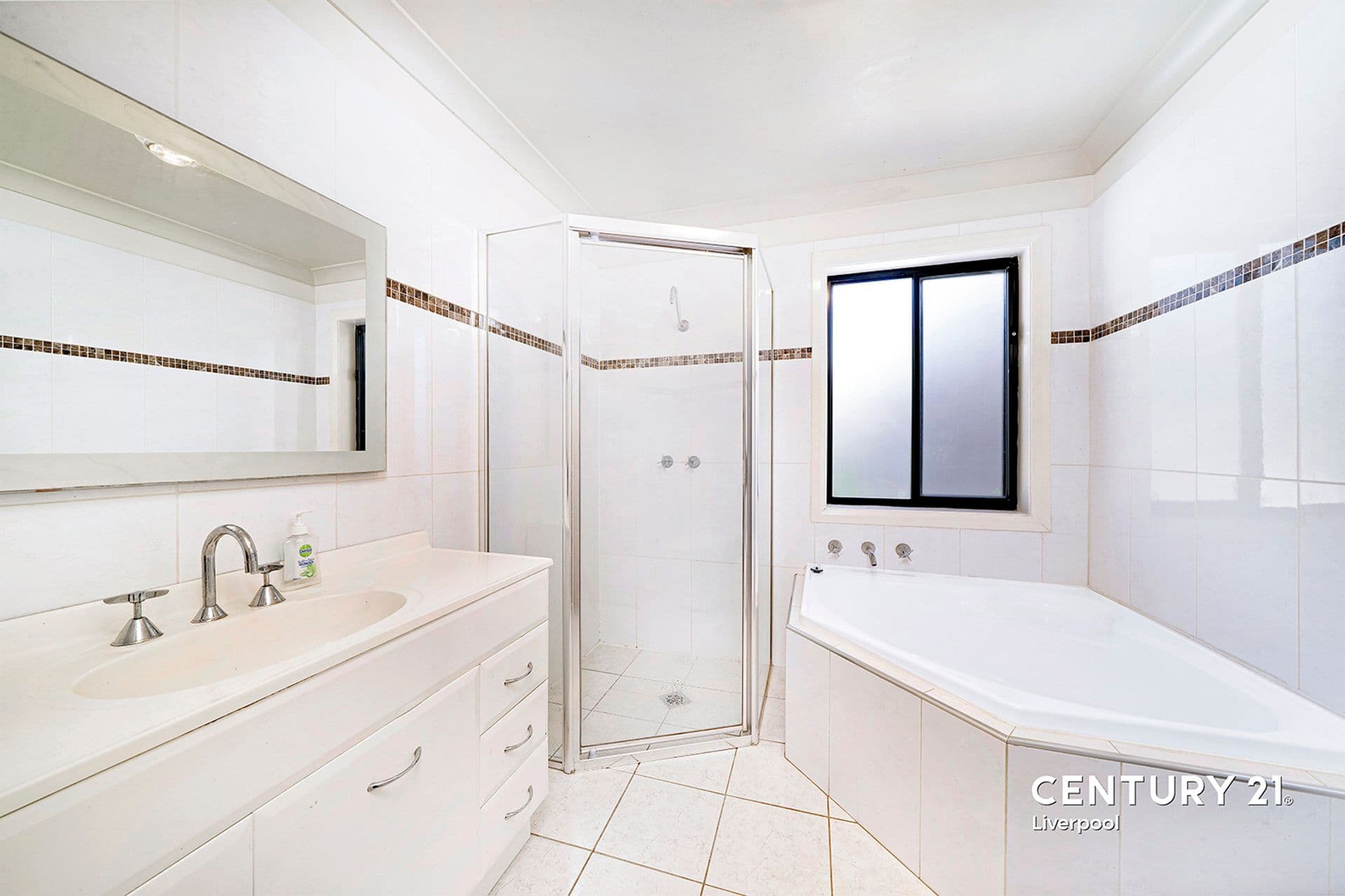 35 Flame Tree Street, Casula, NSW, 2170, Casula - Thumbnail 8
