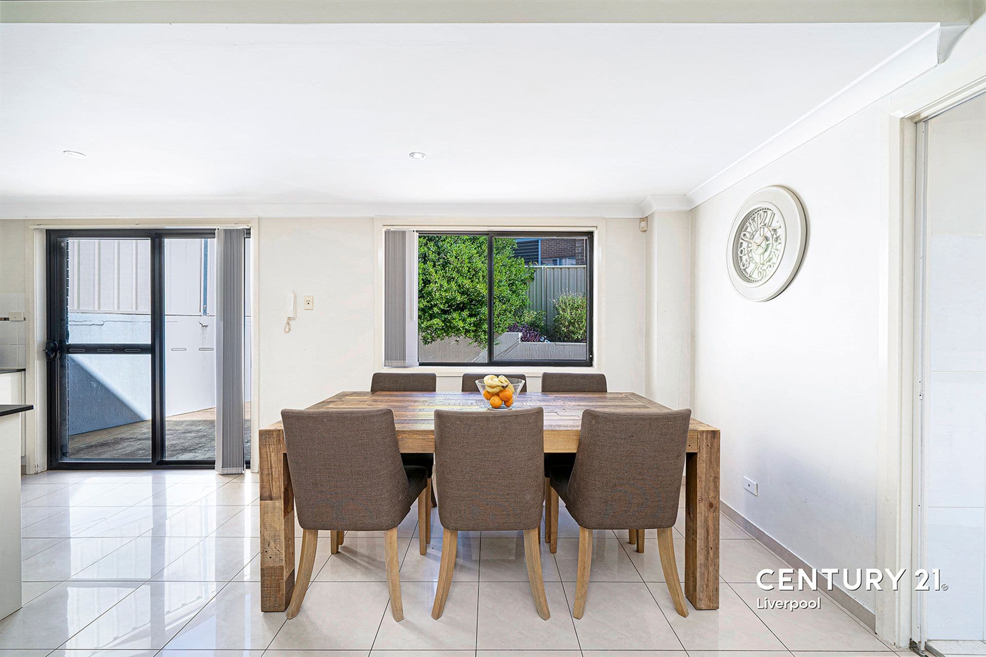 35 Flame Tree Street, Casula, NSW, 2170, Casula - Thumbnail 6