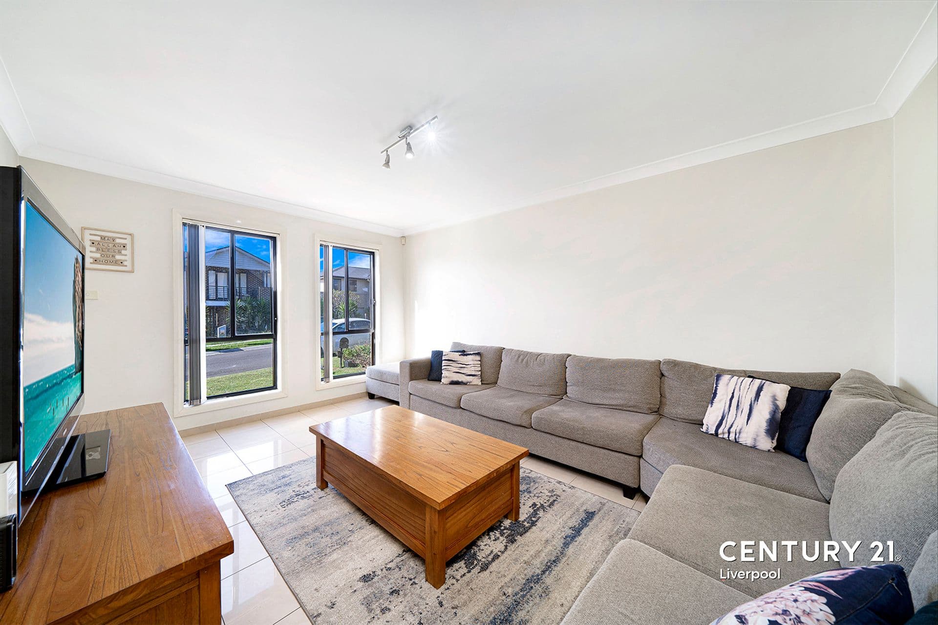 35 Flame Tree Street, Casula, NSW, 2170, Casula - Thumbnail 5