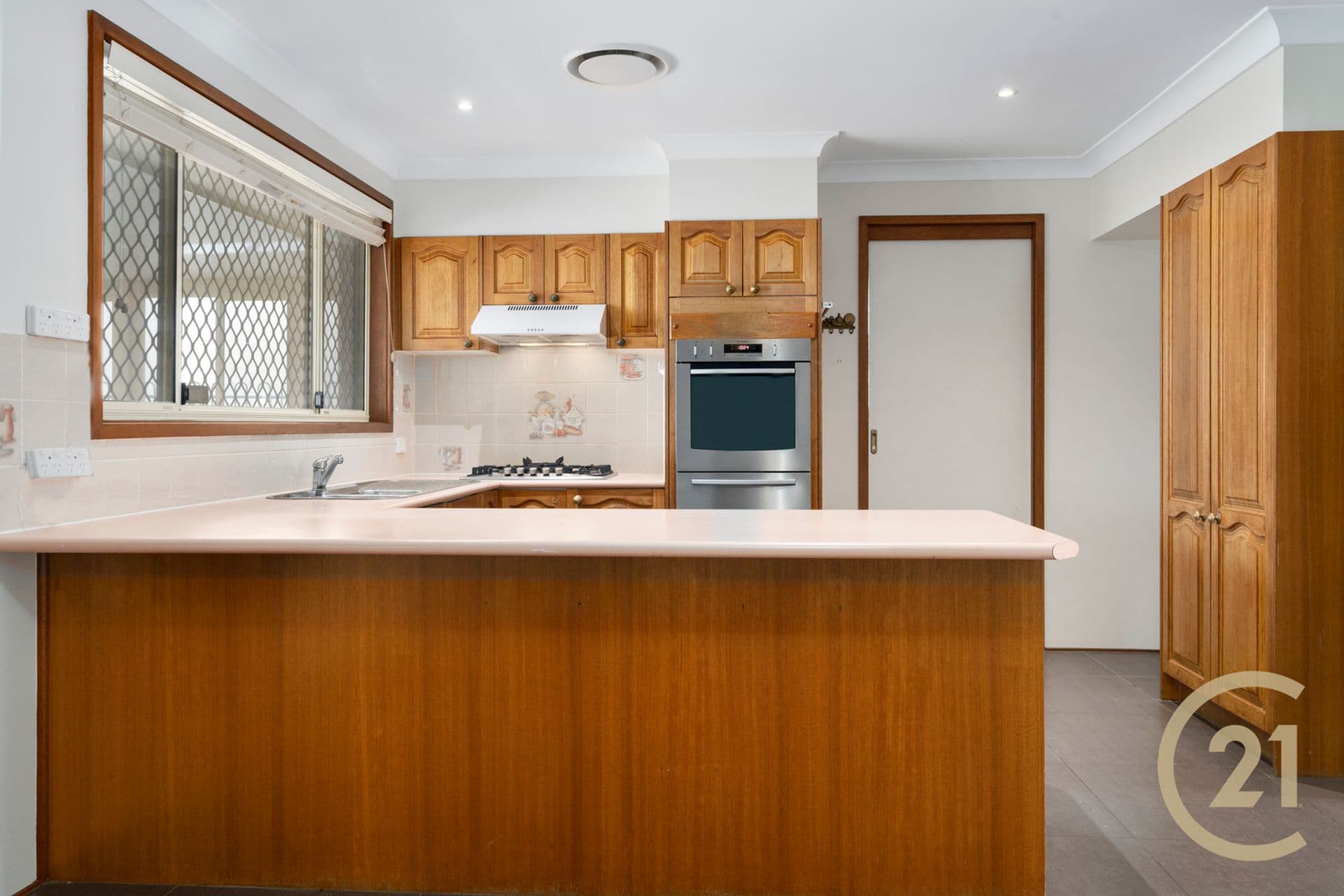 11 Glanara Court, Wattle Grove, NSW, 2173, Wattle Grove - Thumbnail 5