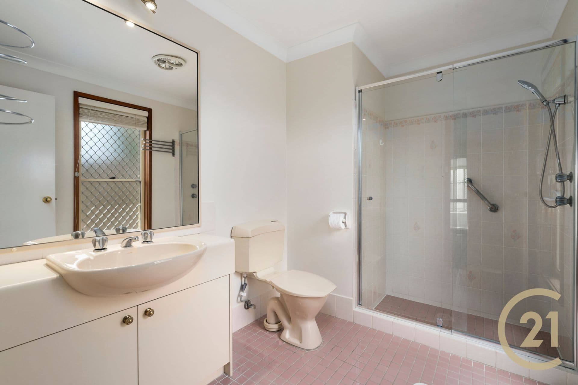 11 Glanara Court, Wattle Grove, NSW, 2173, Wattle Grove - Thumbnail 7
