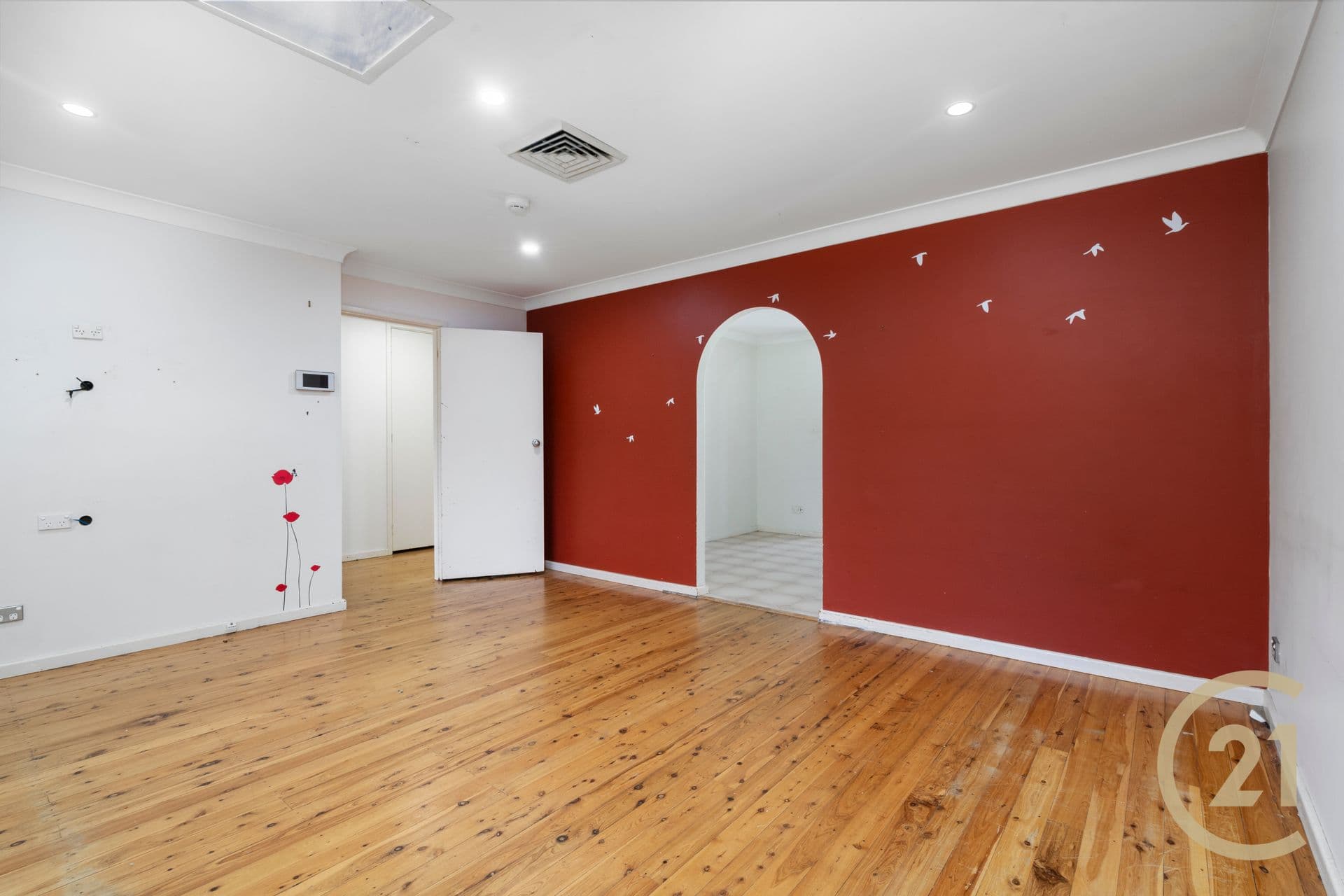 15 Birch Avenue, Casula, NSW, 2170, Casula - Thumbnail 5