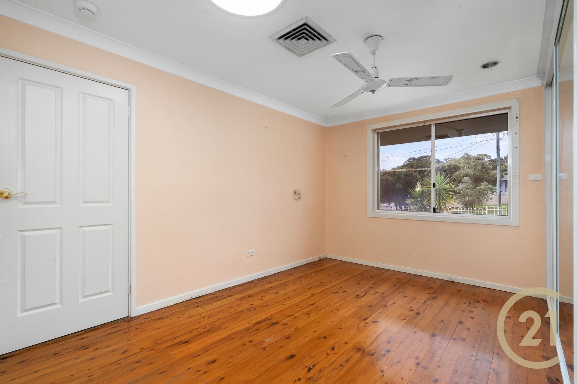 15 Birch Avenue, Casula, NSW, 2170, Casula - Thumbnail 7
