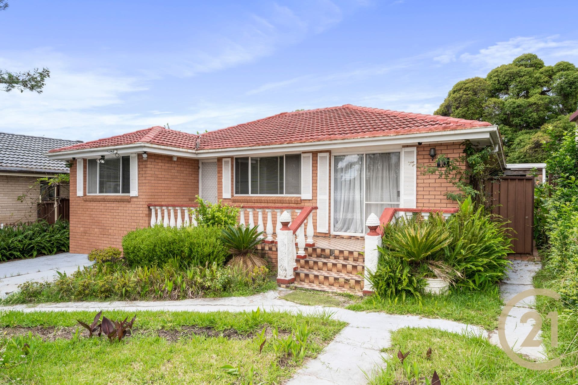 10 Tantani Avenue, Green Valley, NSW, 2168, Green Valley - Thumbnail 2
