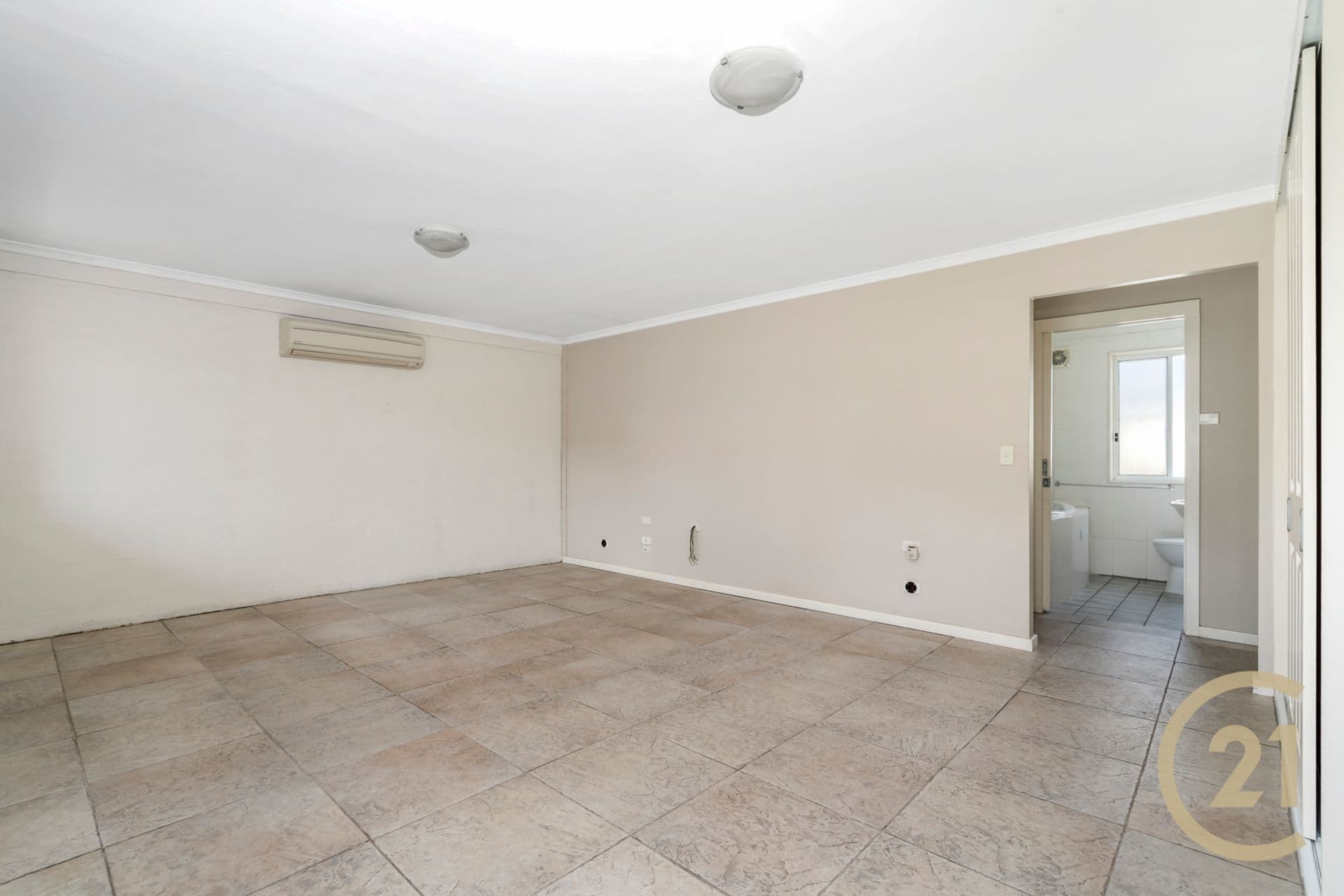 24 Tobruk Avenue, Liverpool, NSW, 2170, Liverpool - Thumbnail 3