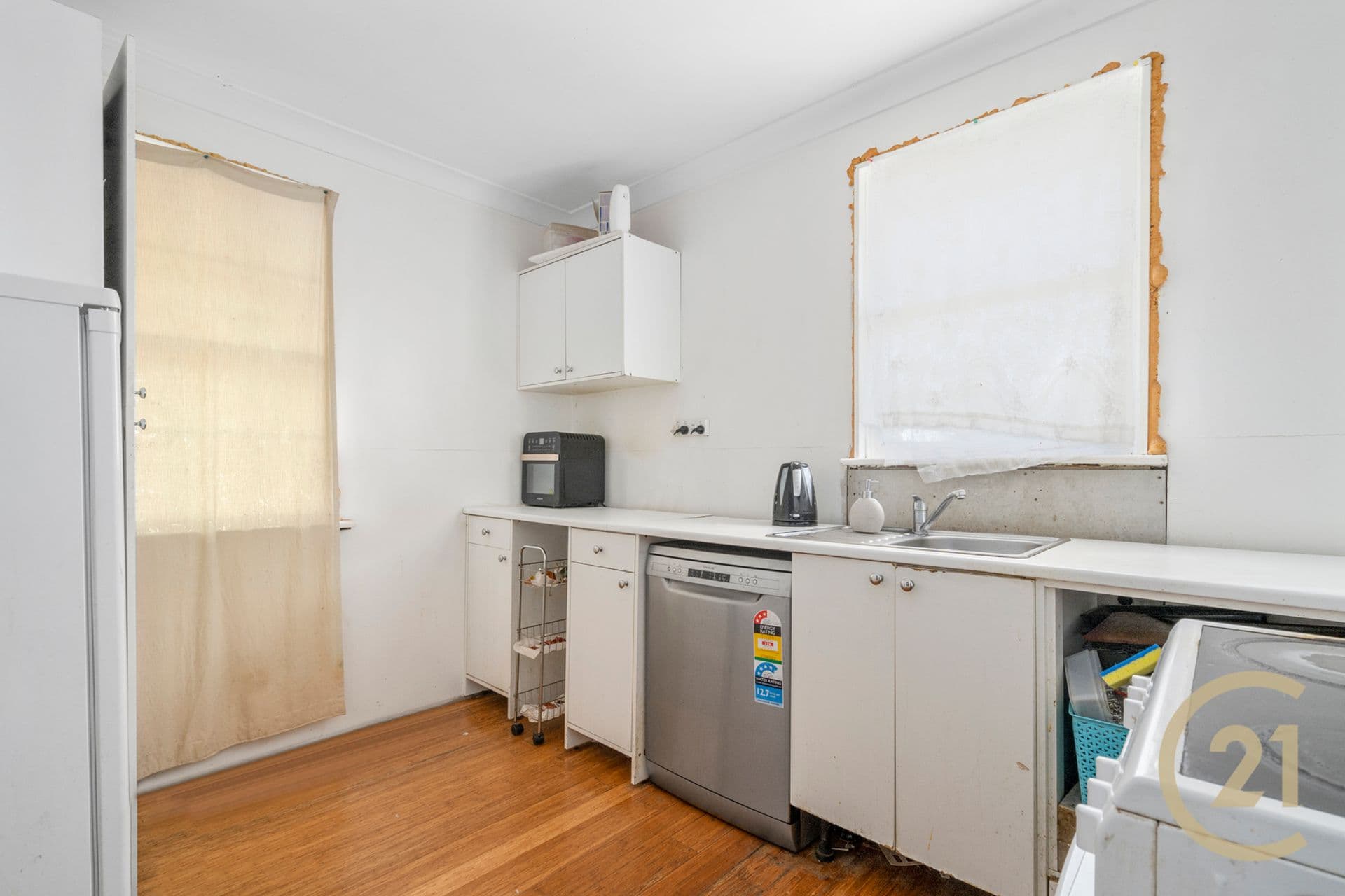 18 Karoola Street, Busby, NSW, 2168, Busby - Thumbnail 7