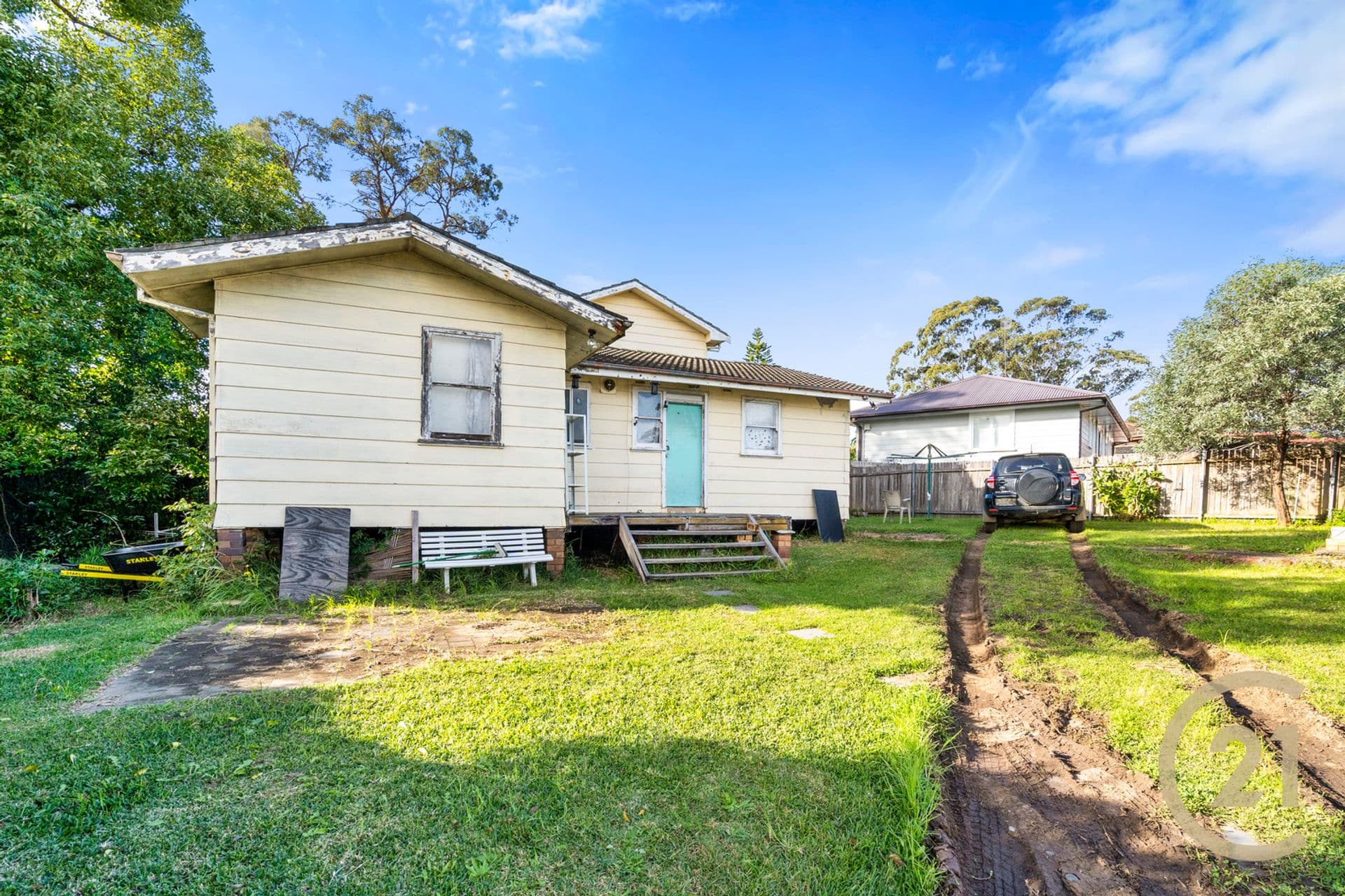 18 Karoola Street, Busby, NSW, 2168, Busby - Thumbnail 3