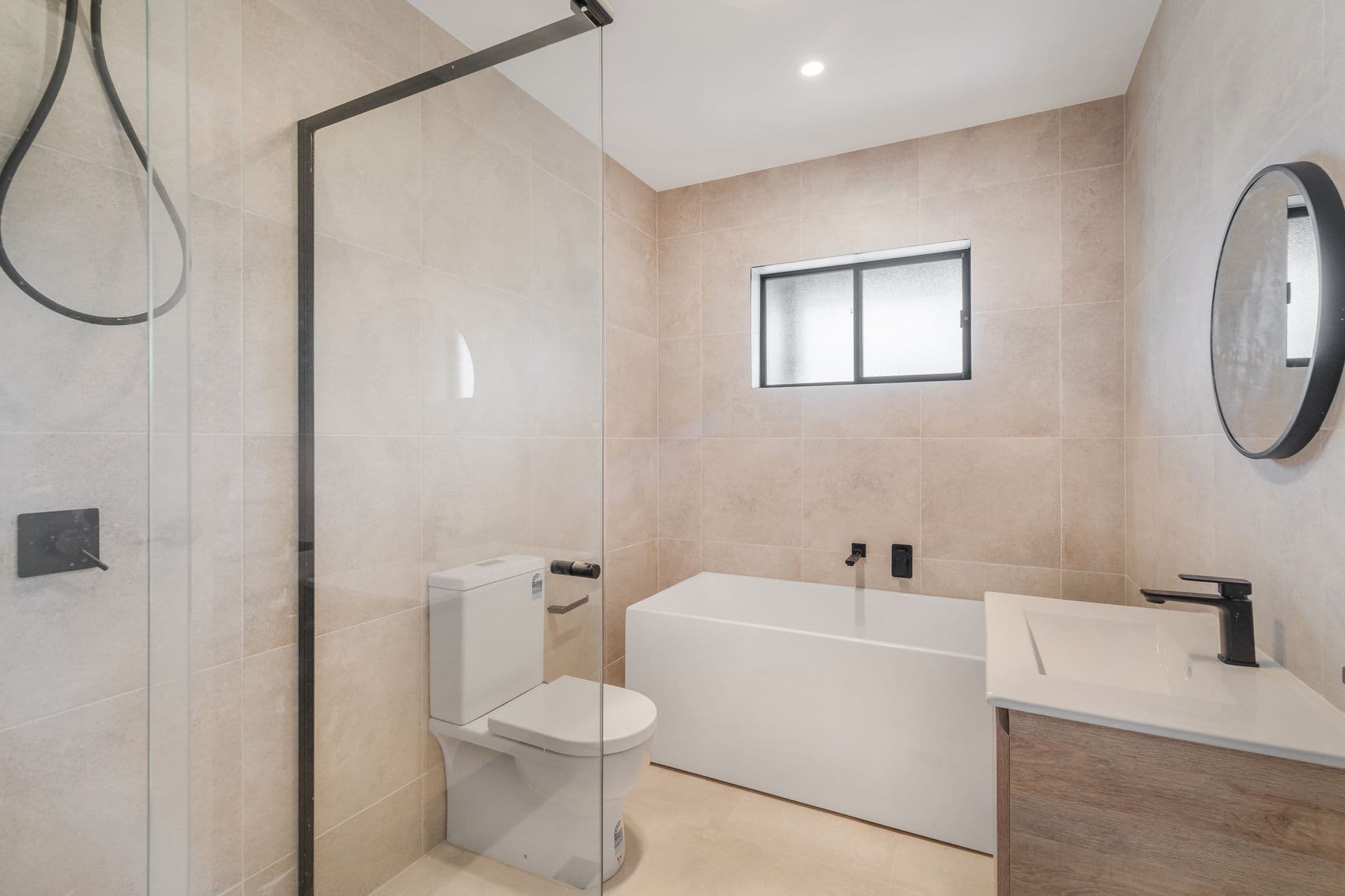 17 Farnsworth Avenue, Campbelltown, NSW, 2560, Campbelltown - Thumbnail 7