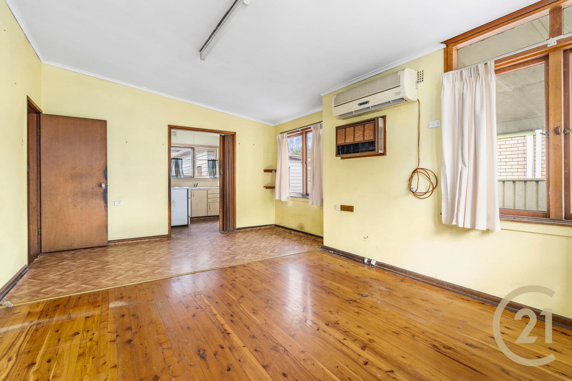 14 O'neile Crescent, Lurnea, NSW, 2170, Lurnea - Thumbnail 3