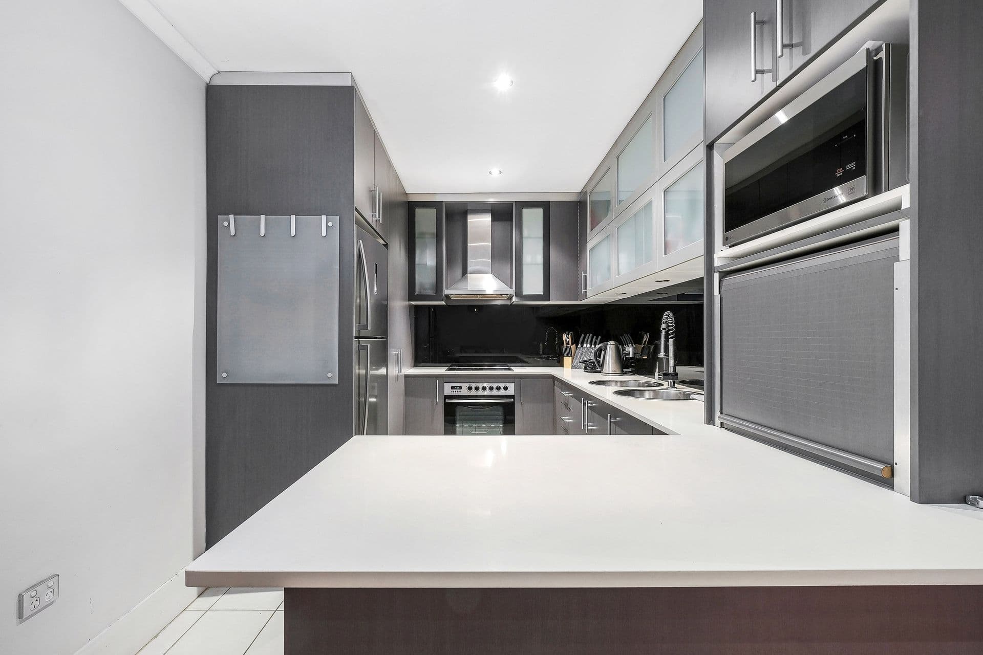 29 Hillview Parade, Lurnea, NSW, 2170, Lurnea - Thumbnail 4
