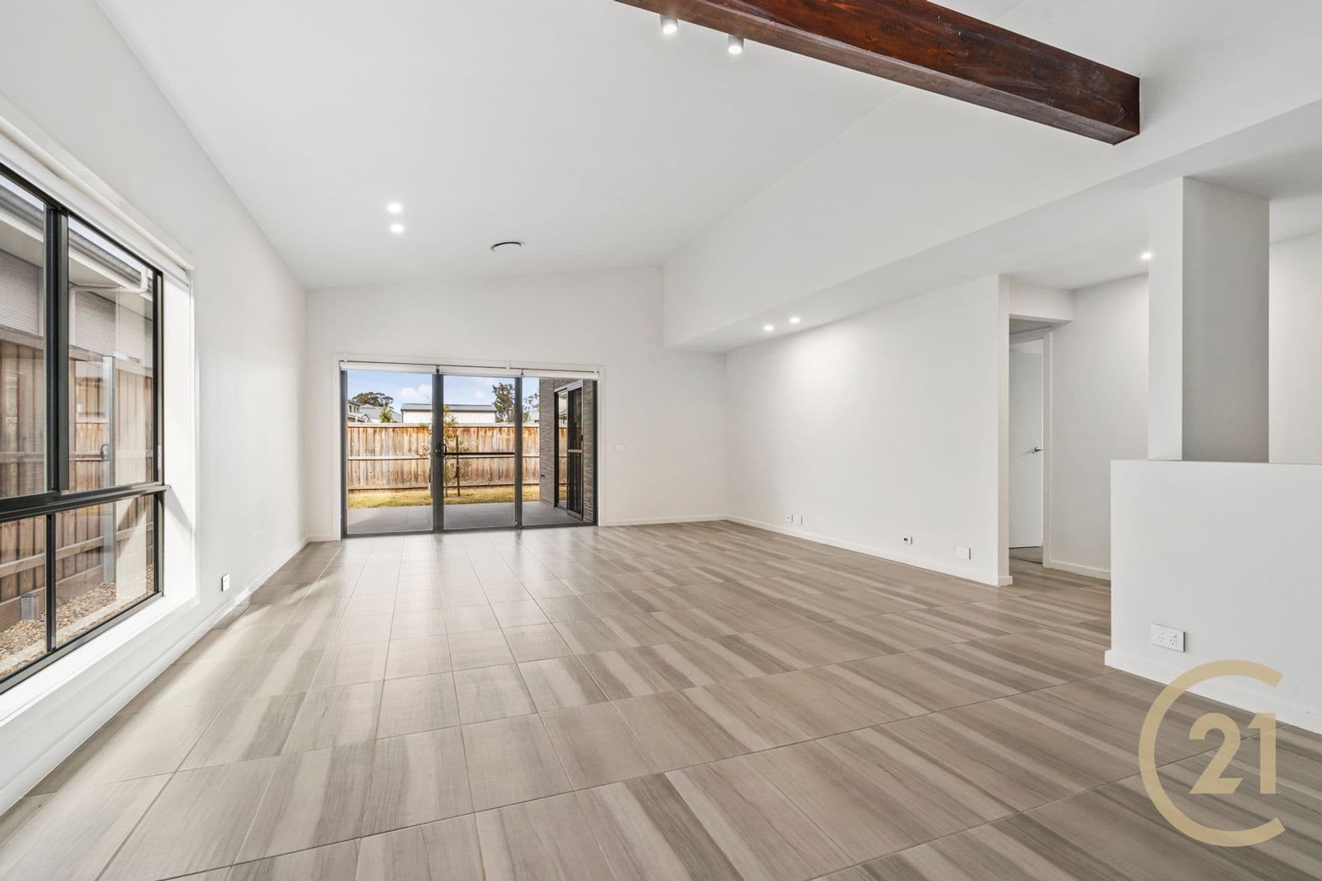 38 Bluestone Avenue, Gledswood Hills, NSW, 2557, Gledswood Hills - Thumbnail 2