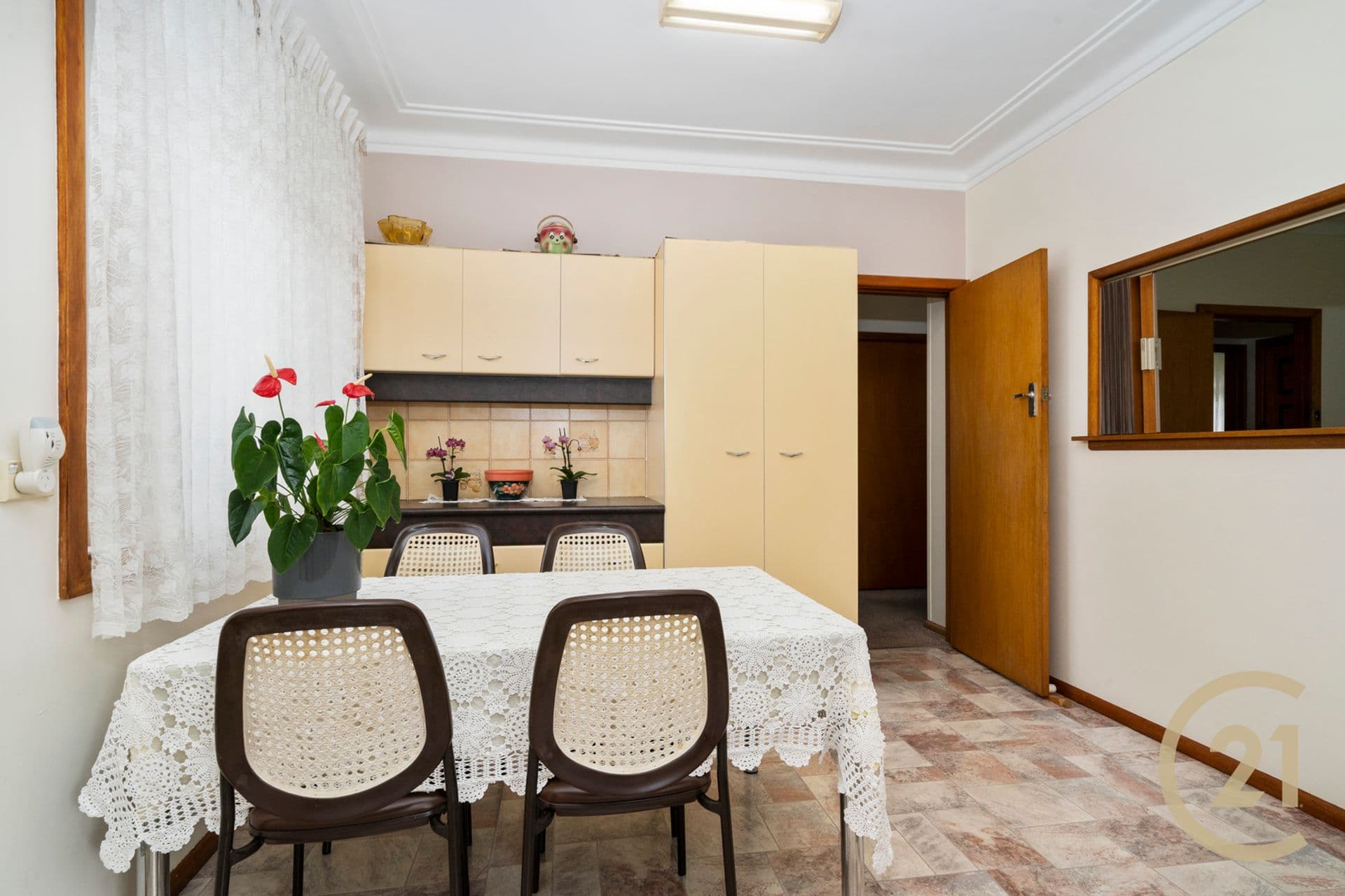 9 Roslyn Avenue, Panania, NSW, 2213, Panania - Thumbnail 4