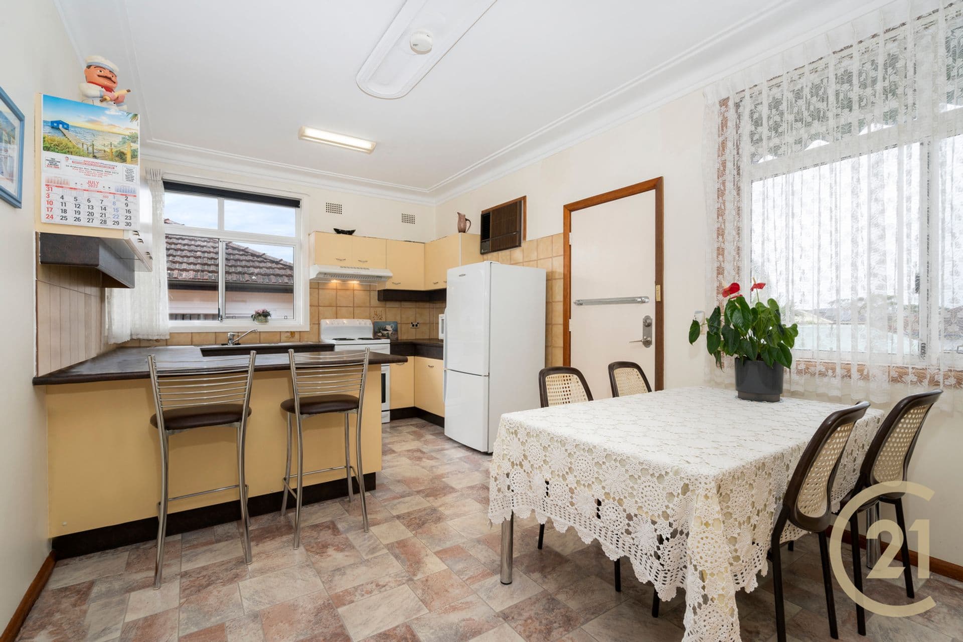 9 Roslyn Avenue, Panania, NSW, 2213, Panania - Thumbnail 3