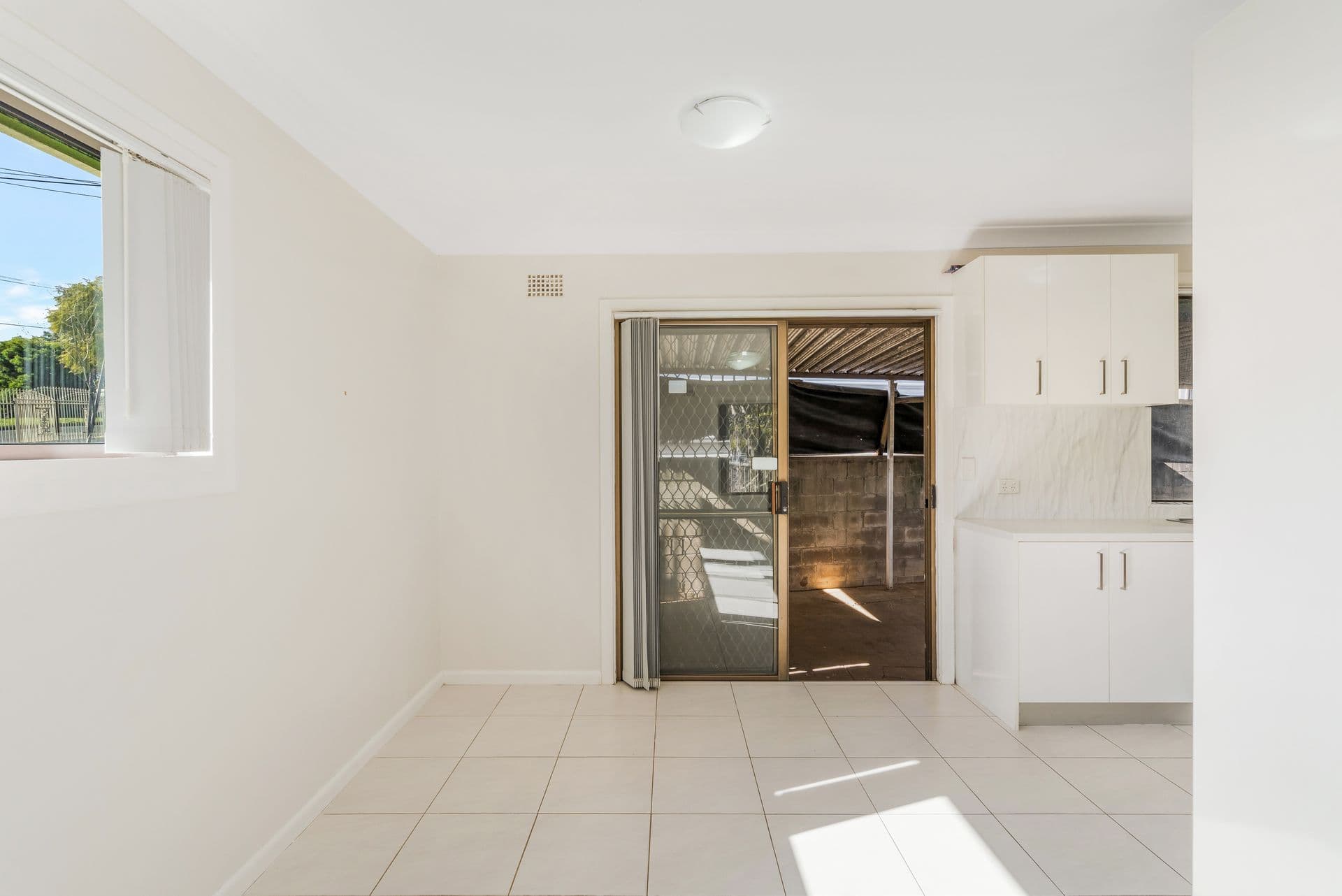 6 Parsons Street, Ashcroft, NSW, 2168, Ashcroft - Thumbnail 5