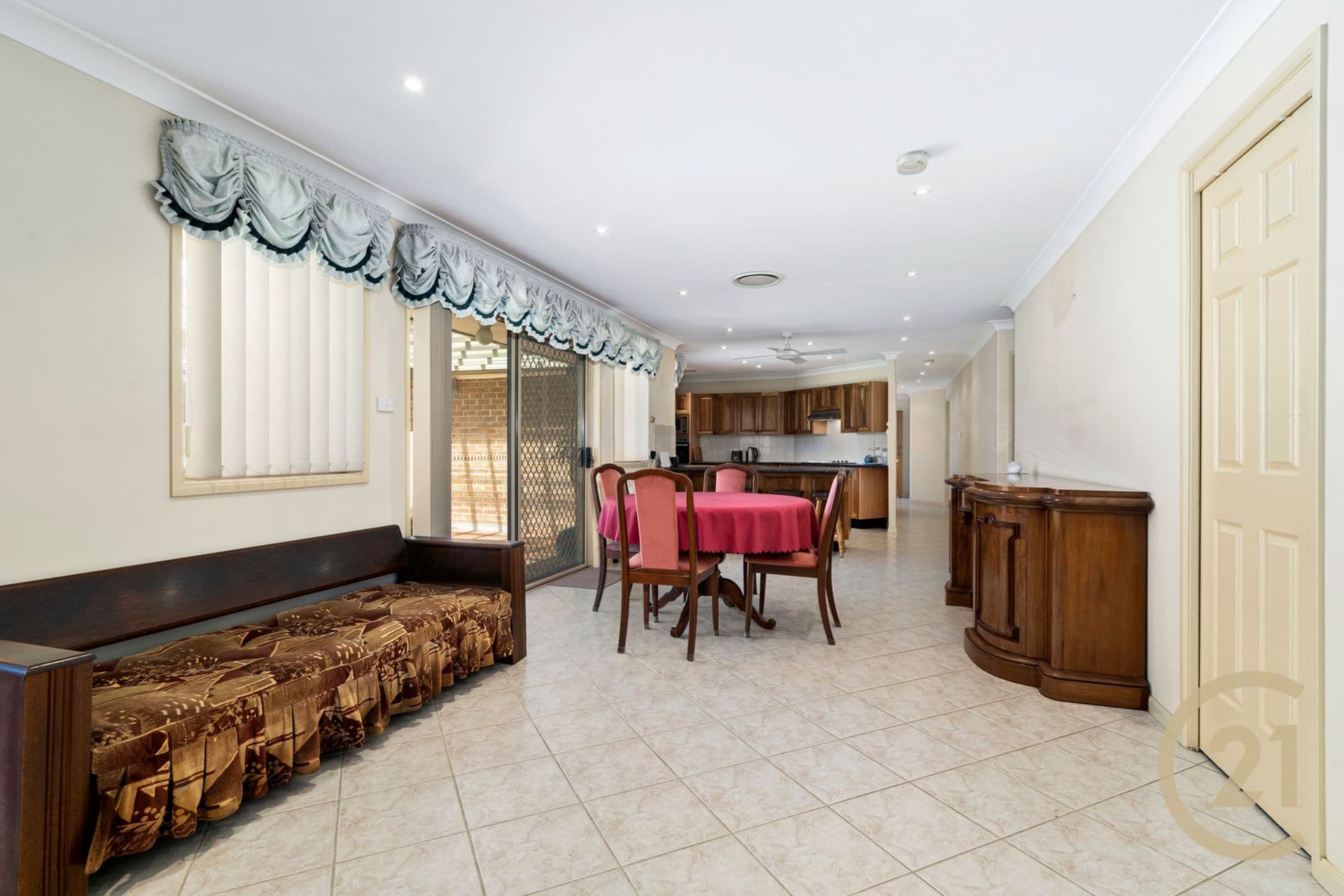 5 Yew Place, Casula, NSW, 2170, Casula - Thumbnail 4
