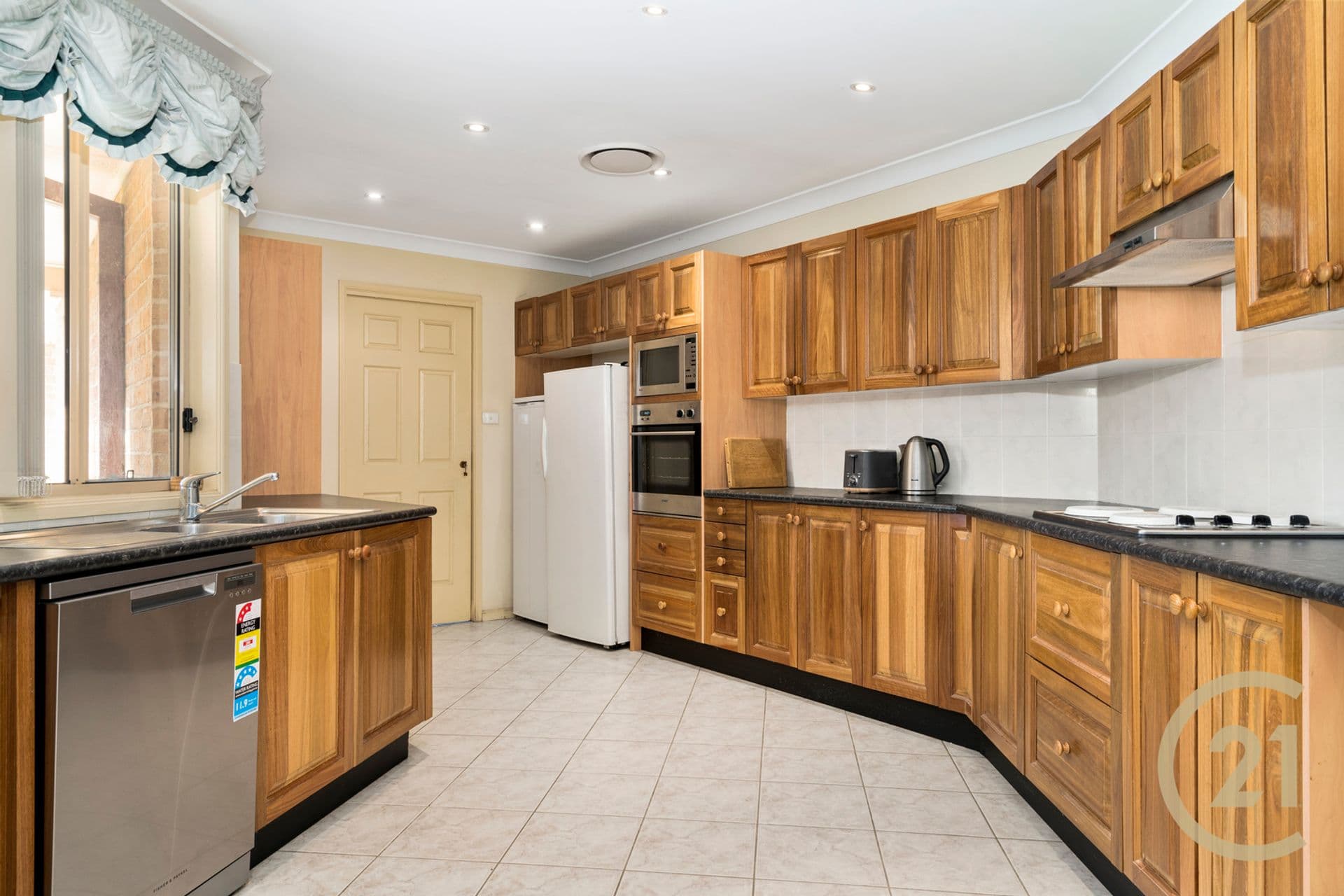 5 Yew Place, Casula, NSW, 2170, Casula - Thumbnail 8
