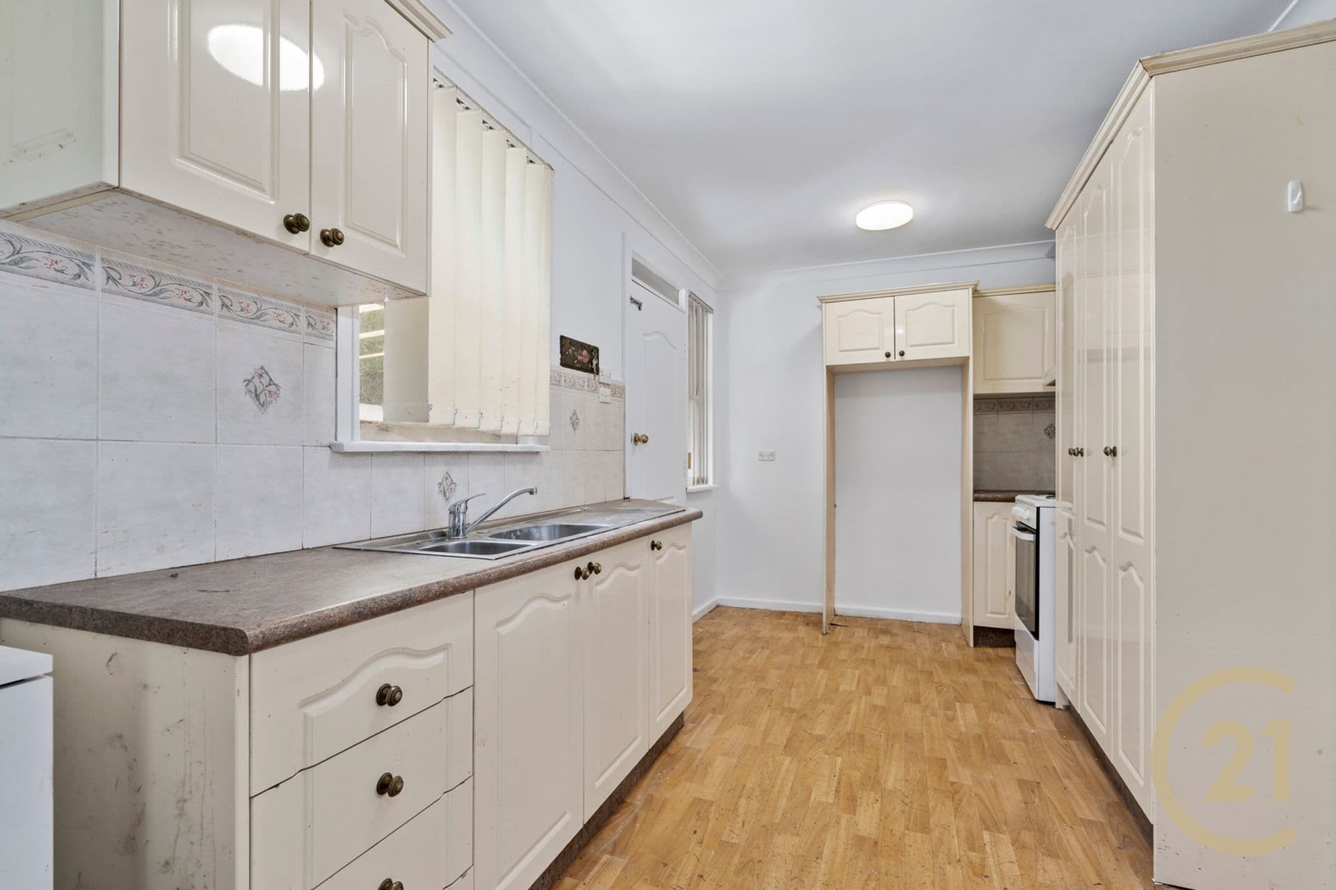 13 Isa Place, Cartwright, NSW, 2168, Cartwright - Thumbnail 2