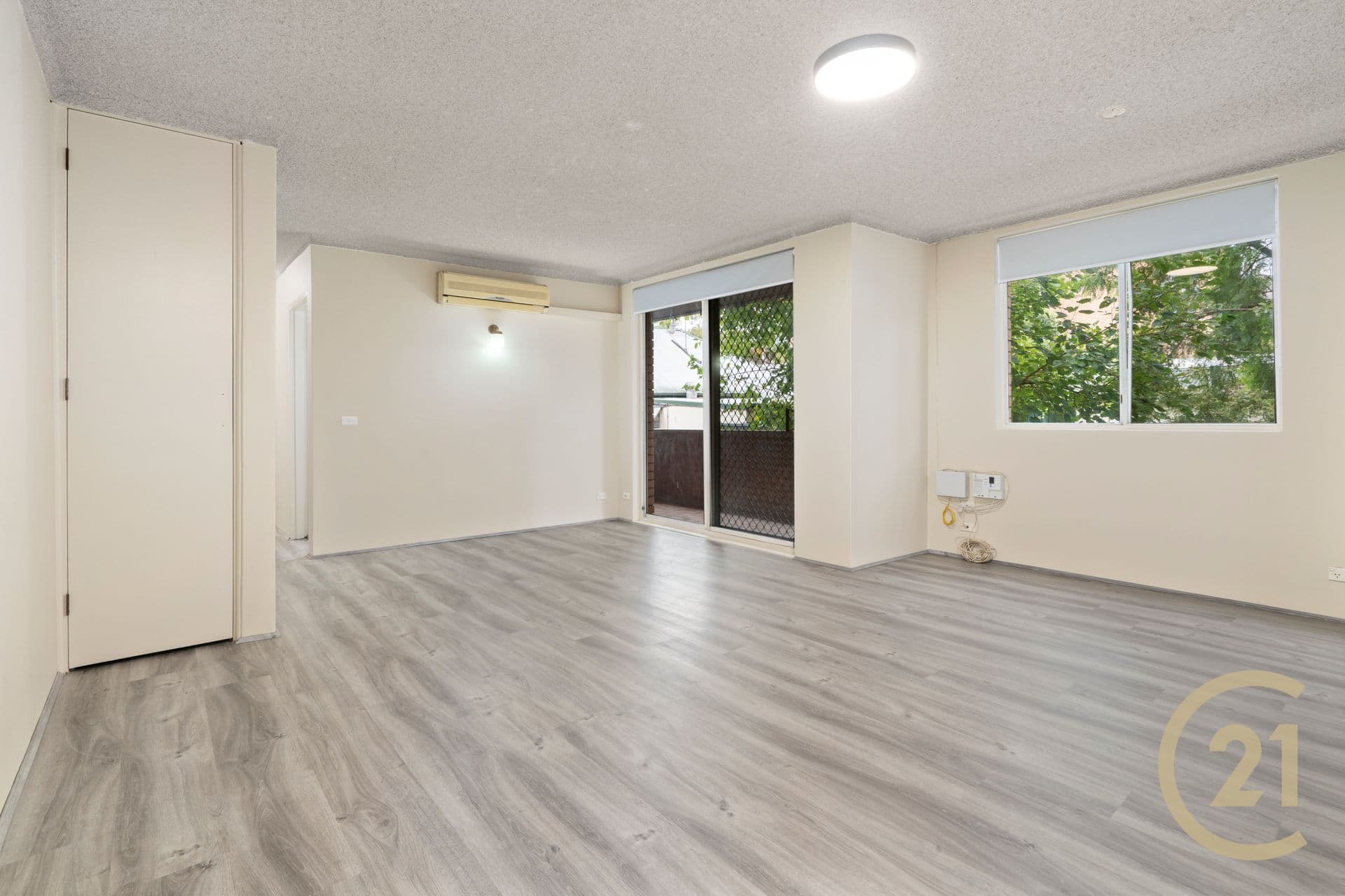 Unit 2/ 5-7 Mill Road, Liverpool, NSW, 2170, Liverpool - Thumbnail 2