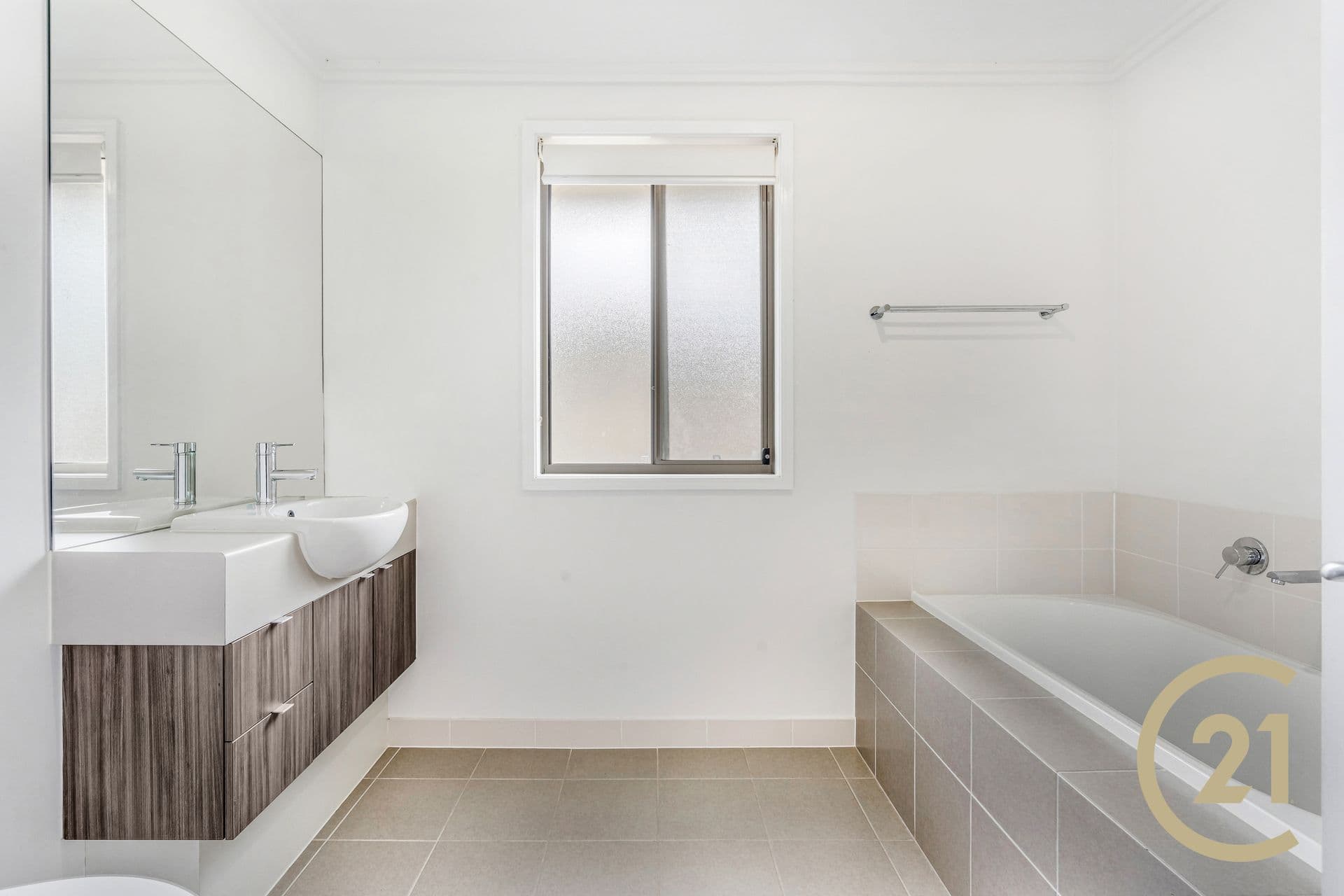 4 Cronin Place, Bonnyrigg, NSW, 2177, Bonnyrigg - Thumbnail 7