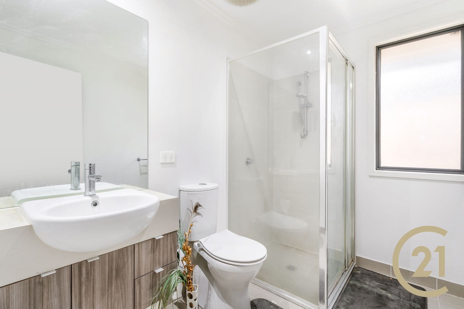 24 Hickory Road, Bonnyrigg, NSW, 2177, Bonnyrigg - Thumbnail 6