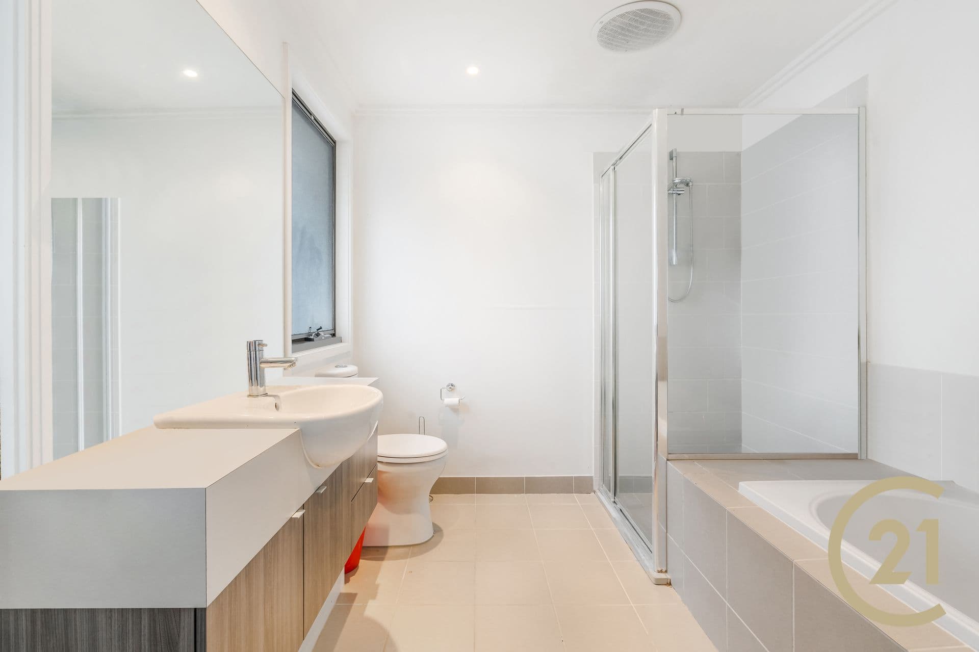 24 Hickory Road, Bonnyrigg, NSW, 2177, Bonnyrigg - Thumbnail 4