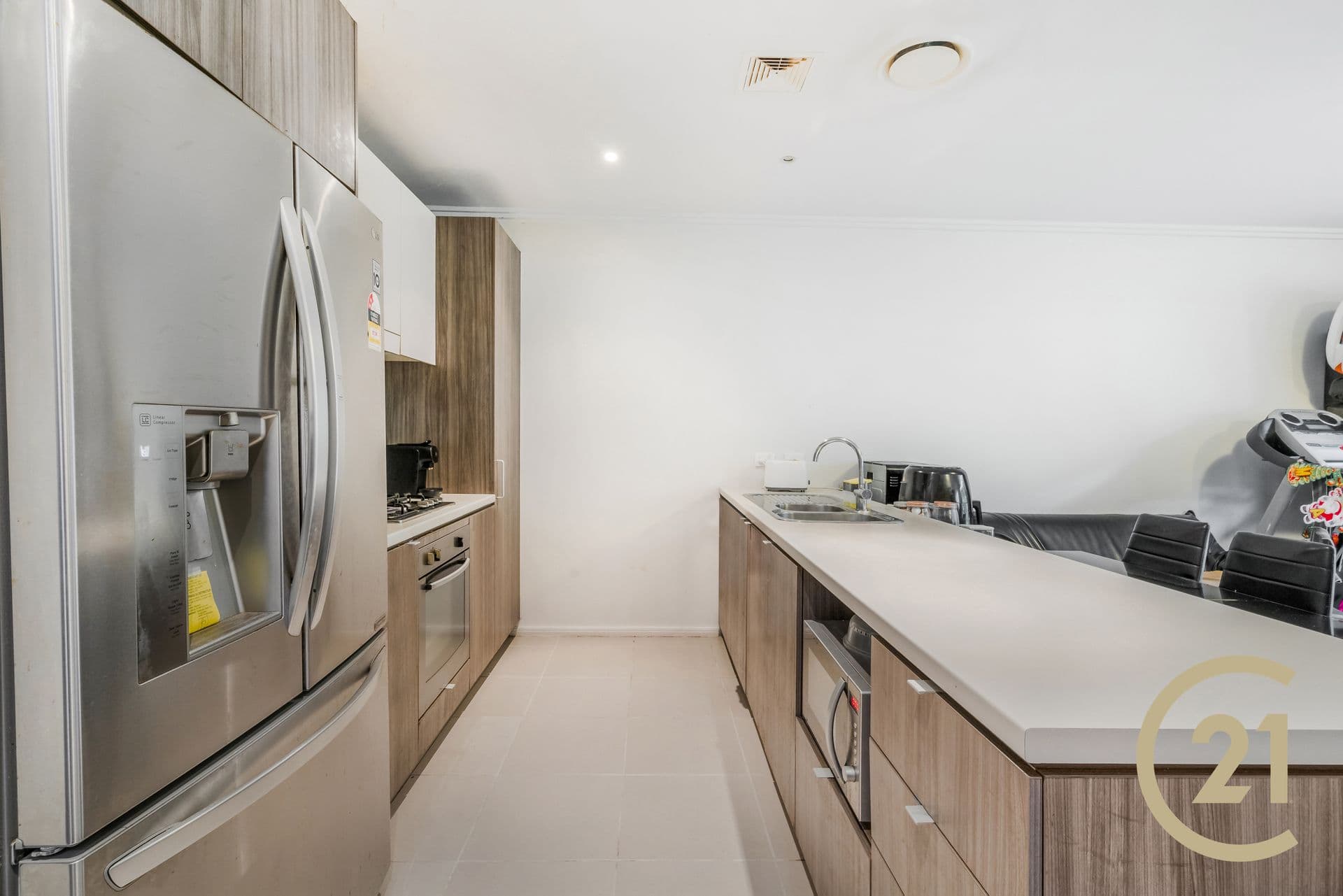 24 Hickory Road, Bonnyrigg, NSW, 2177, Bonnyrigg - Thumbnail 2