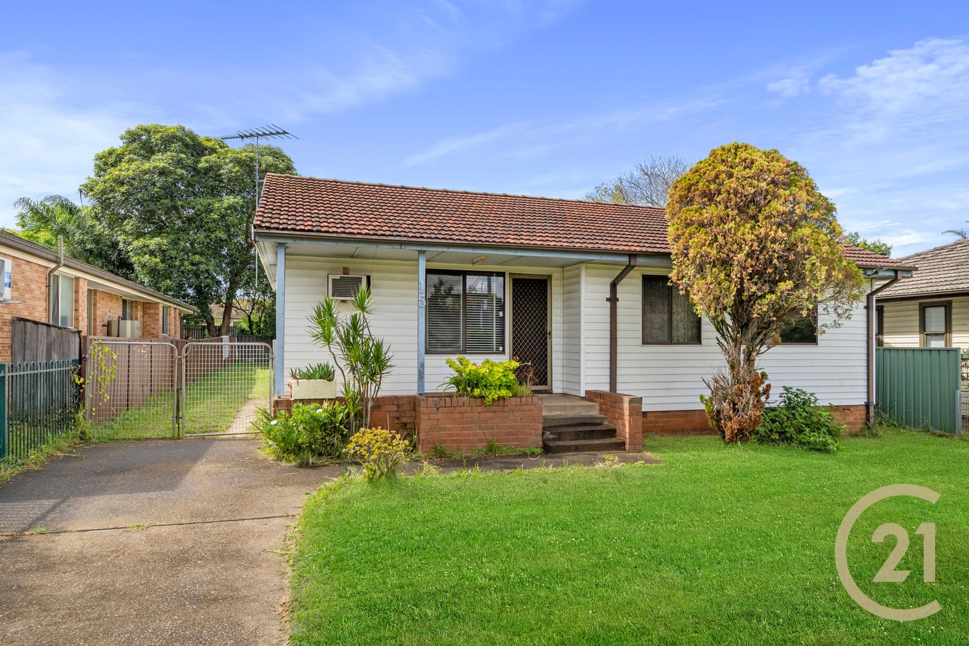 15 Heckenberg Avenue, Sadleir, NSW, 2168, Sadleir - Thumbnail 4