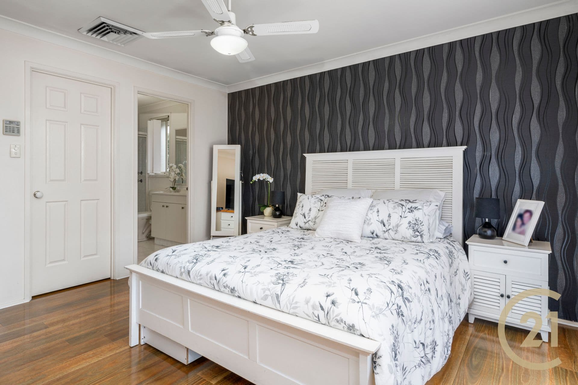 32 Rosewood Avenue, Prestons, NSW, 2170, Prestons - Thumbnail 2