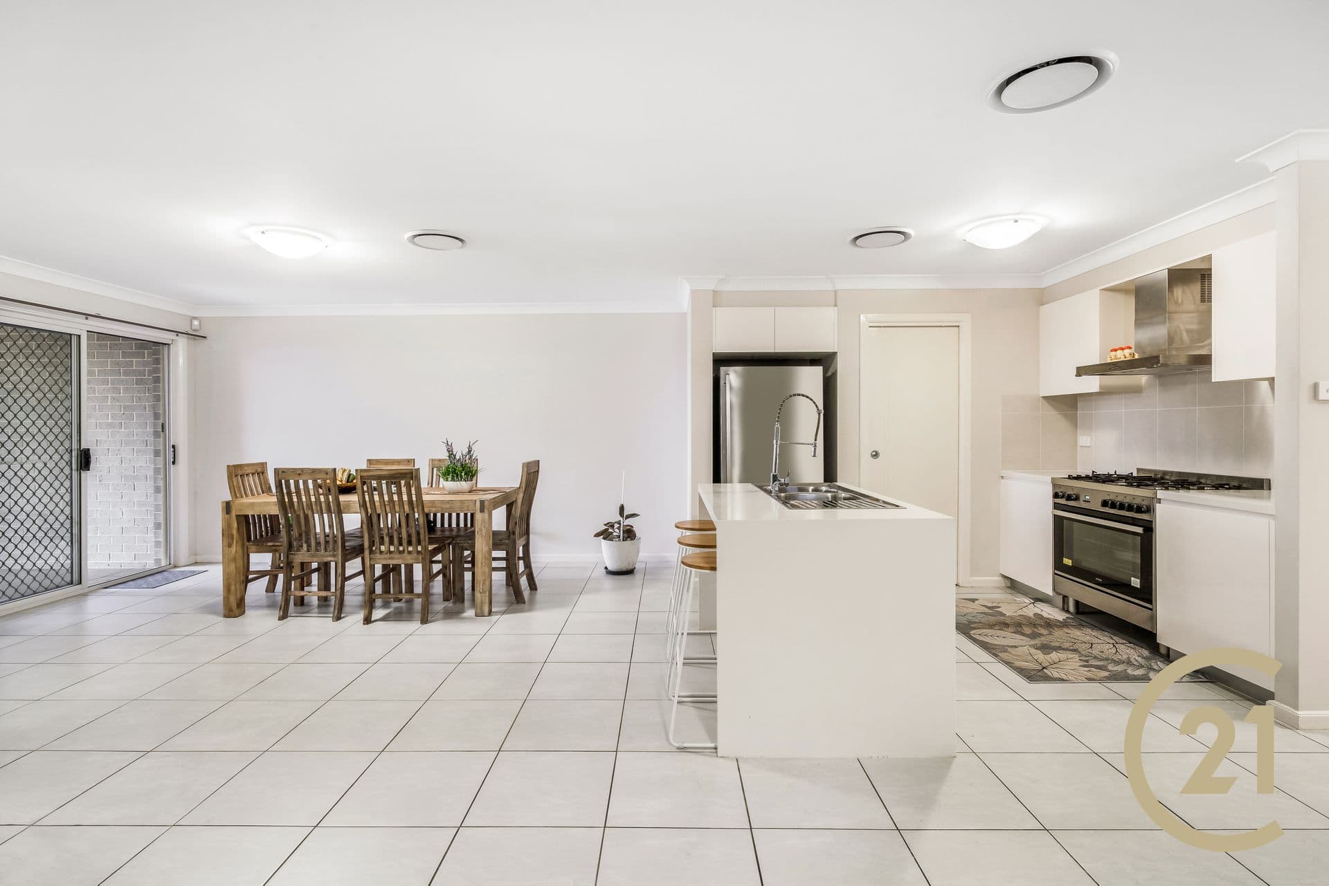13 Junee Street, Gregory Hills, NSW, 2557, Gregory Hills - Thumbnail 7